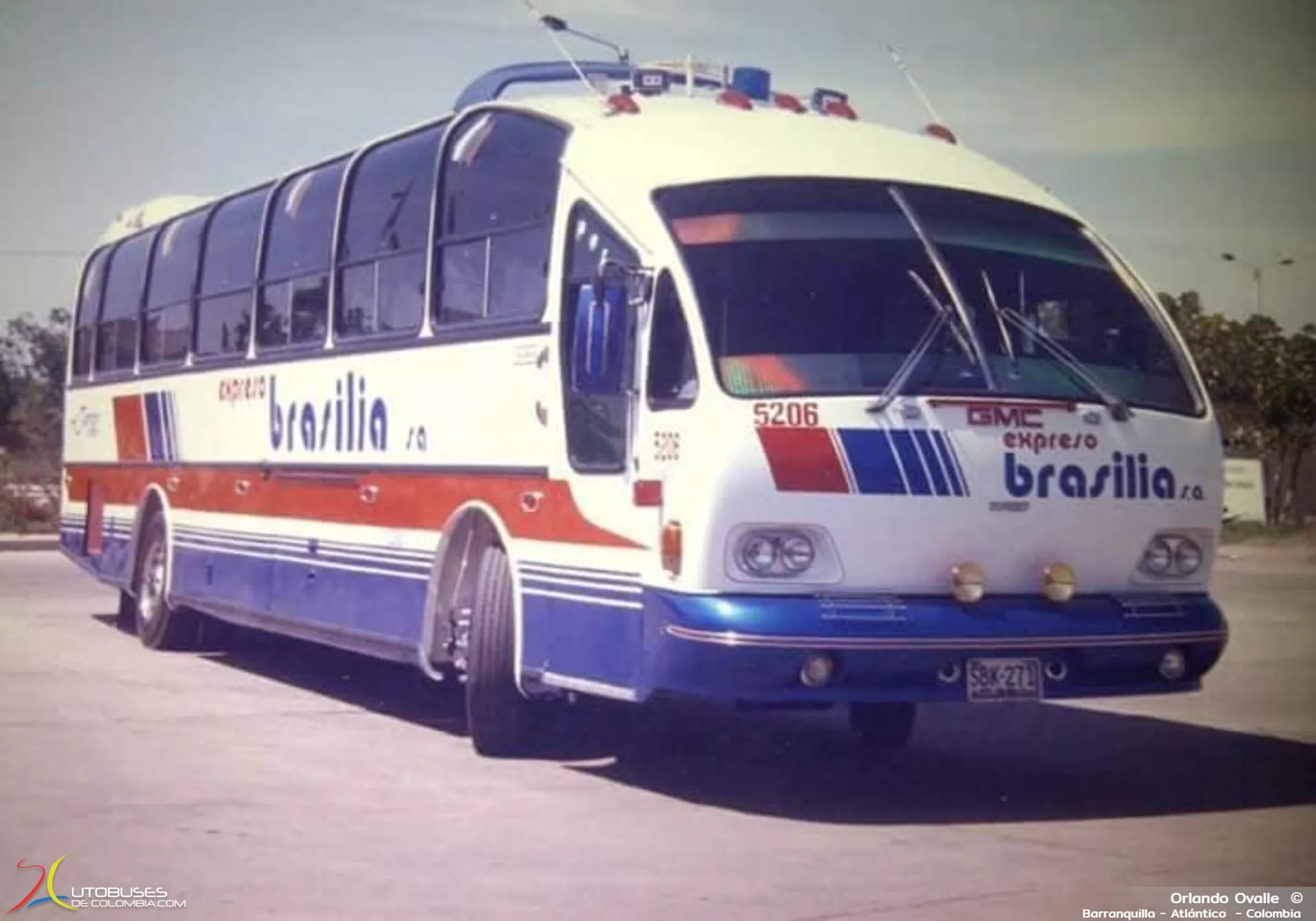 Olimpica Olimpica Cox 2000 Chevrolet Isuzu CHR 660 LWB