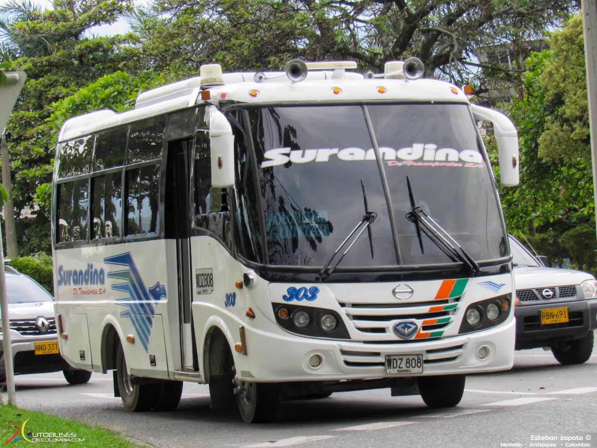 Autobuses ICC Autobuses ICC Onix Hino FCJ4