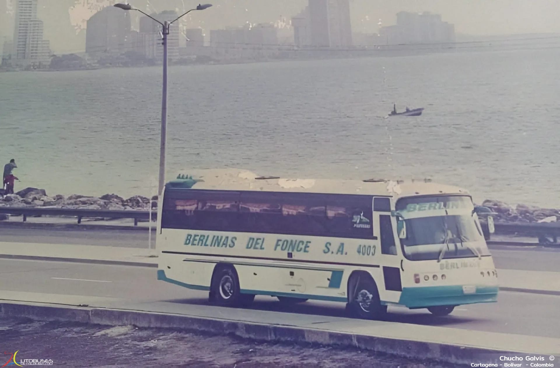 Blue Bird Colcar Blue Bird (Reformado Aga ) Chevrolet Isuzu CH580