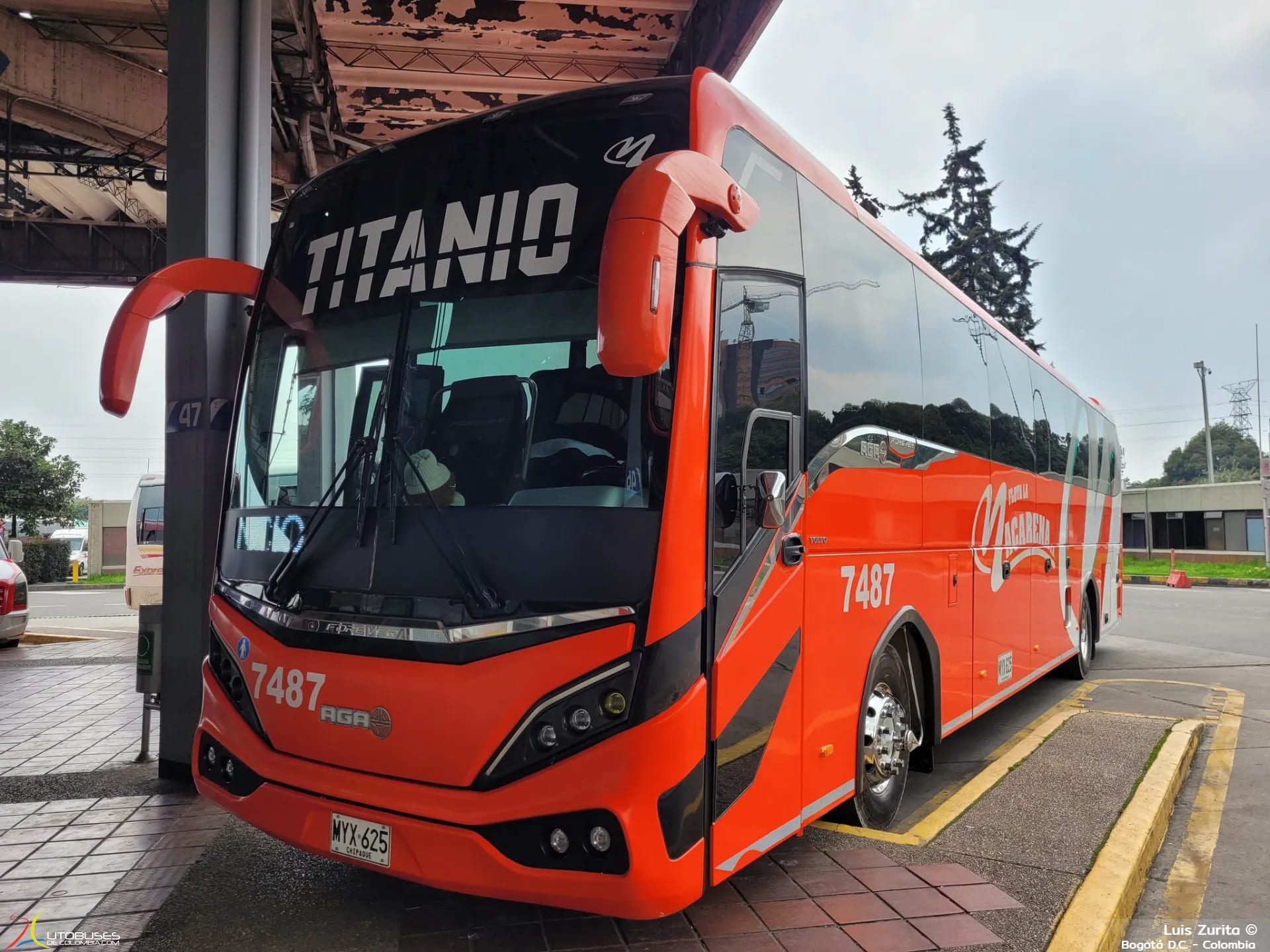 Aga Aga Forever Volvo B420R
