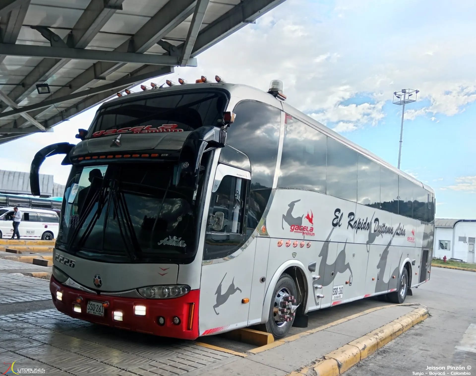 Marcopolo Superpolo Marcopolo Andare Class Chevrolet Izusu LV 150