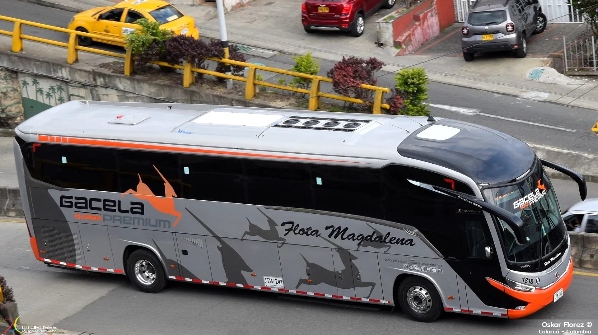Marcopolo Superpolo Marcopolo Paradiso 1200 G8 Volvo B510R B13R
