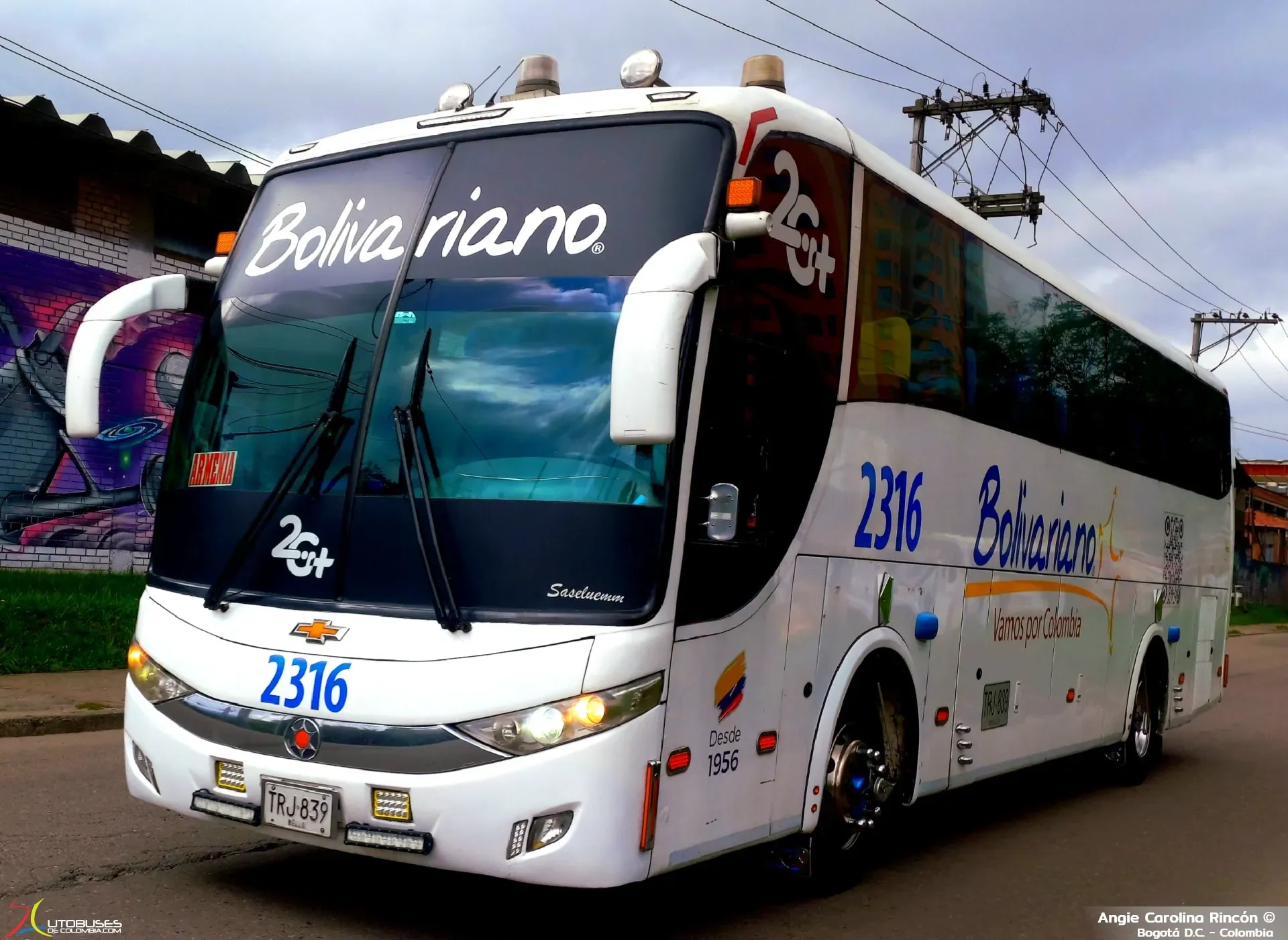 Marcopolo Superpolo Marcopolo Paradiso 1200 G6 Chevrolet Isuzu LV 150