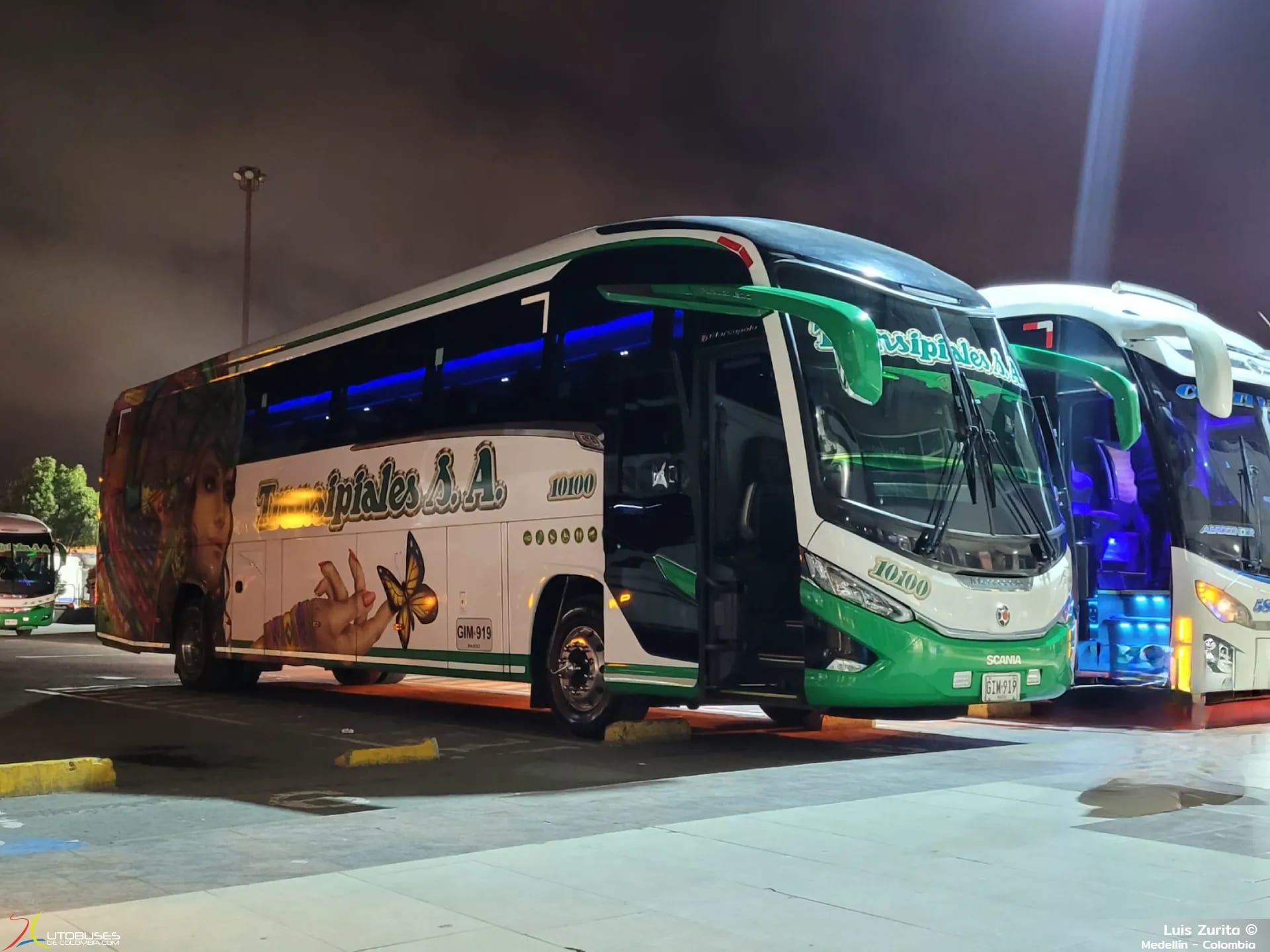 Marcopolo Superpolo Marcopolo Paradiso 1200 G8 Scania K410