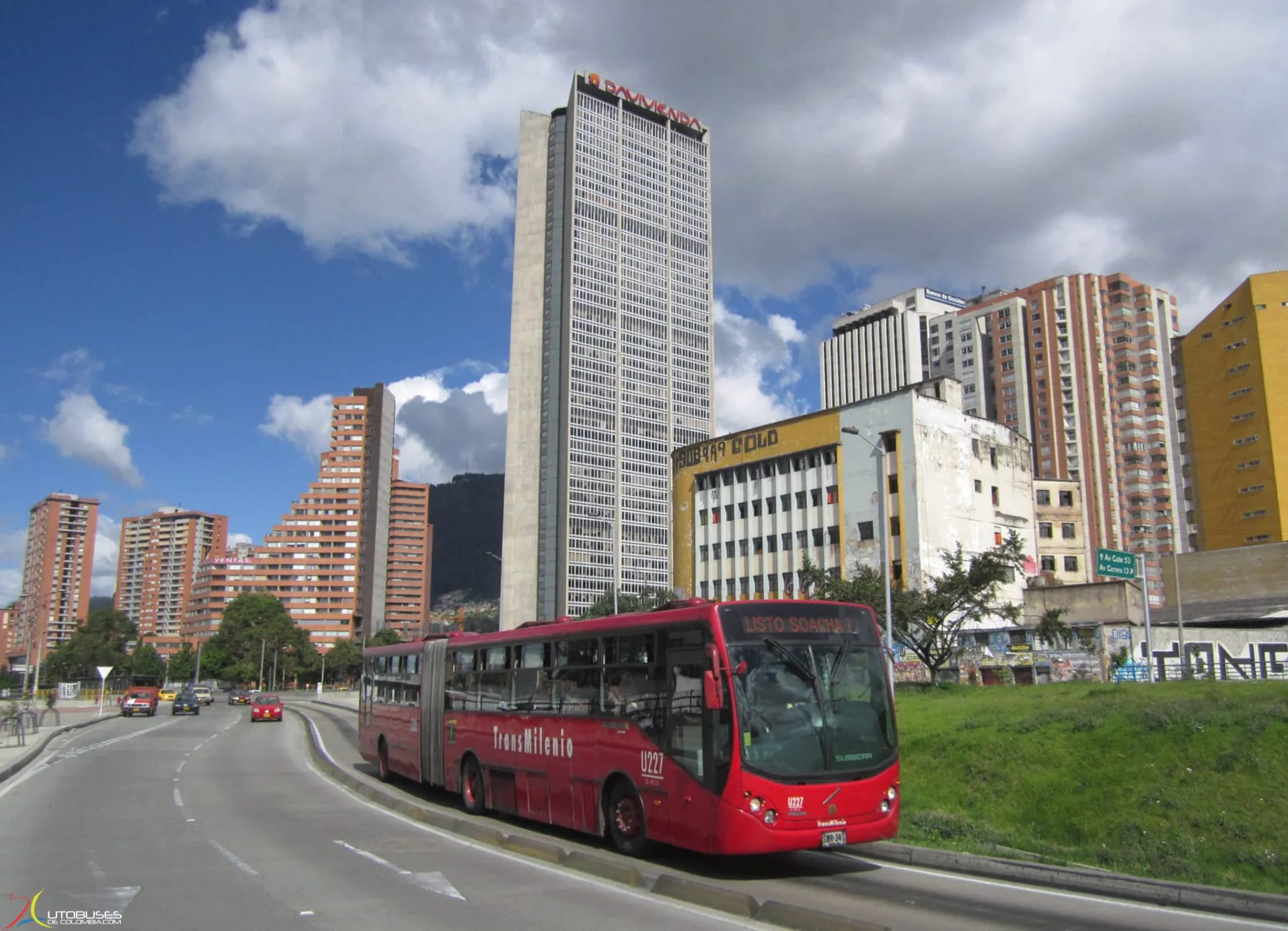 Hino Busscar UrbanussPluss S3 BRT Articulado