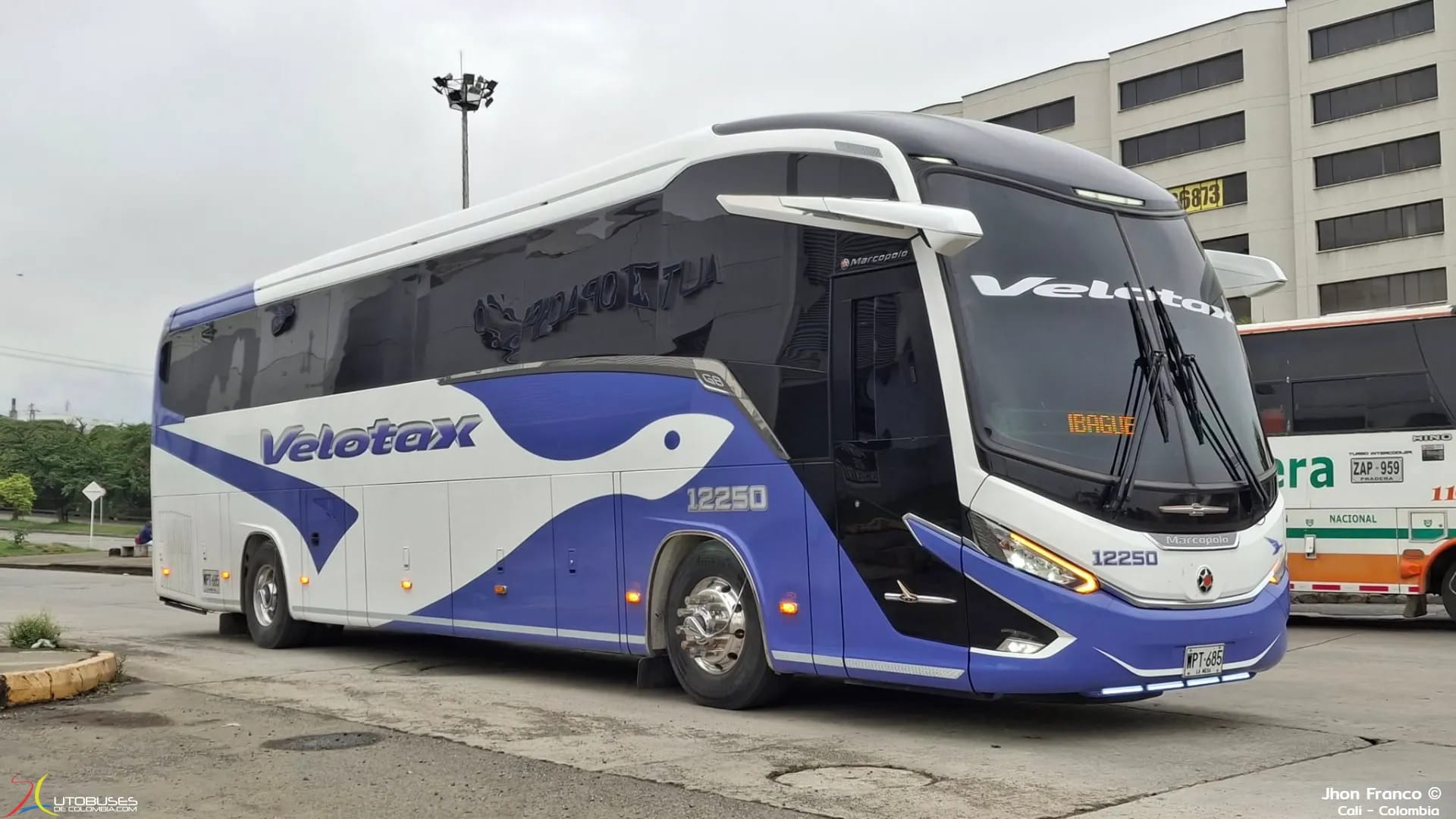 Marcopolo Superpolo Marcopolo Paradiso 1200 G8 Volvo B510R B13R