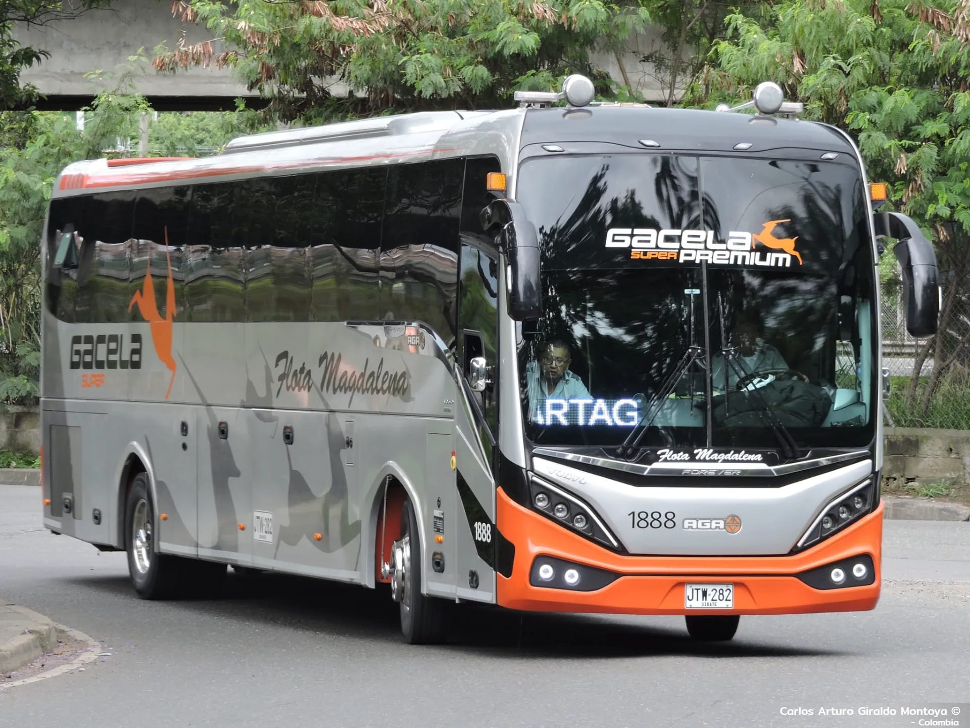 Aga Aga Forever Volvo B460R
