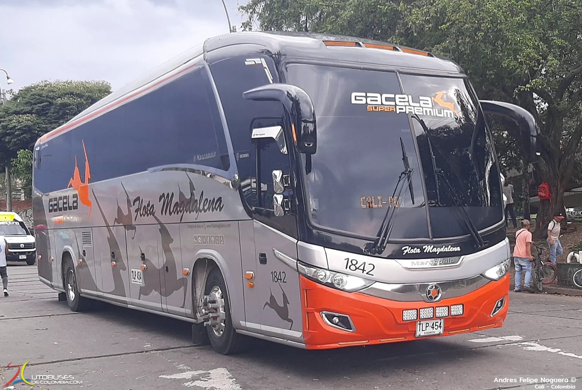 Marcopolo Superpolo Marcopolo Paradiso 1200 New G7 Scania K400