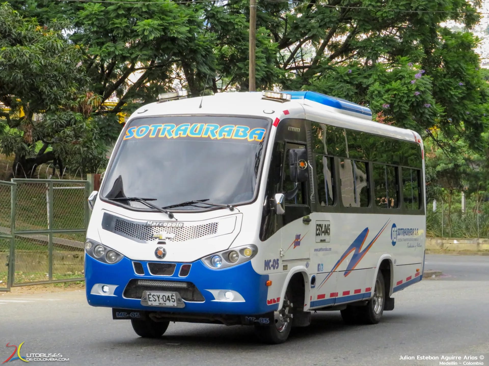 Marcopolo Superpolo Marcopolo Senior Chevrolet Isuzu NPR