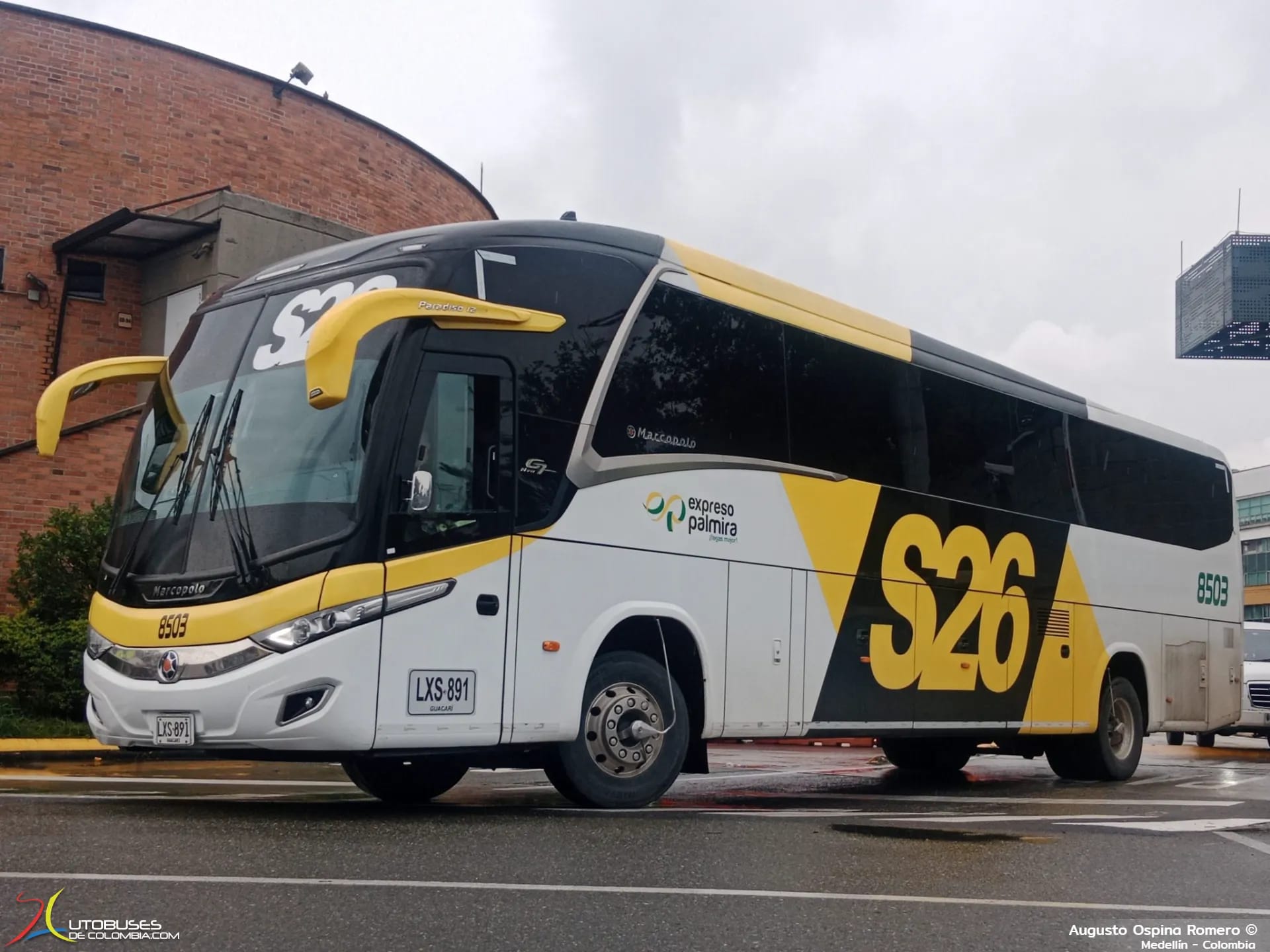 Marcopolo Superpolo Marcopolo Paradiso 1200 New G7 Volvo  B460R