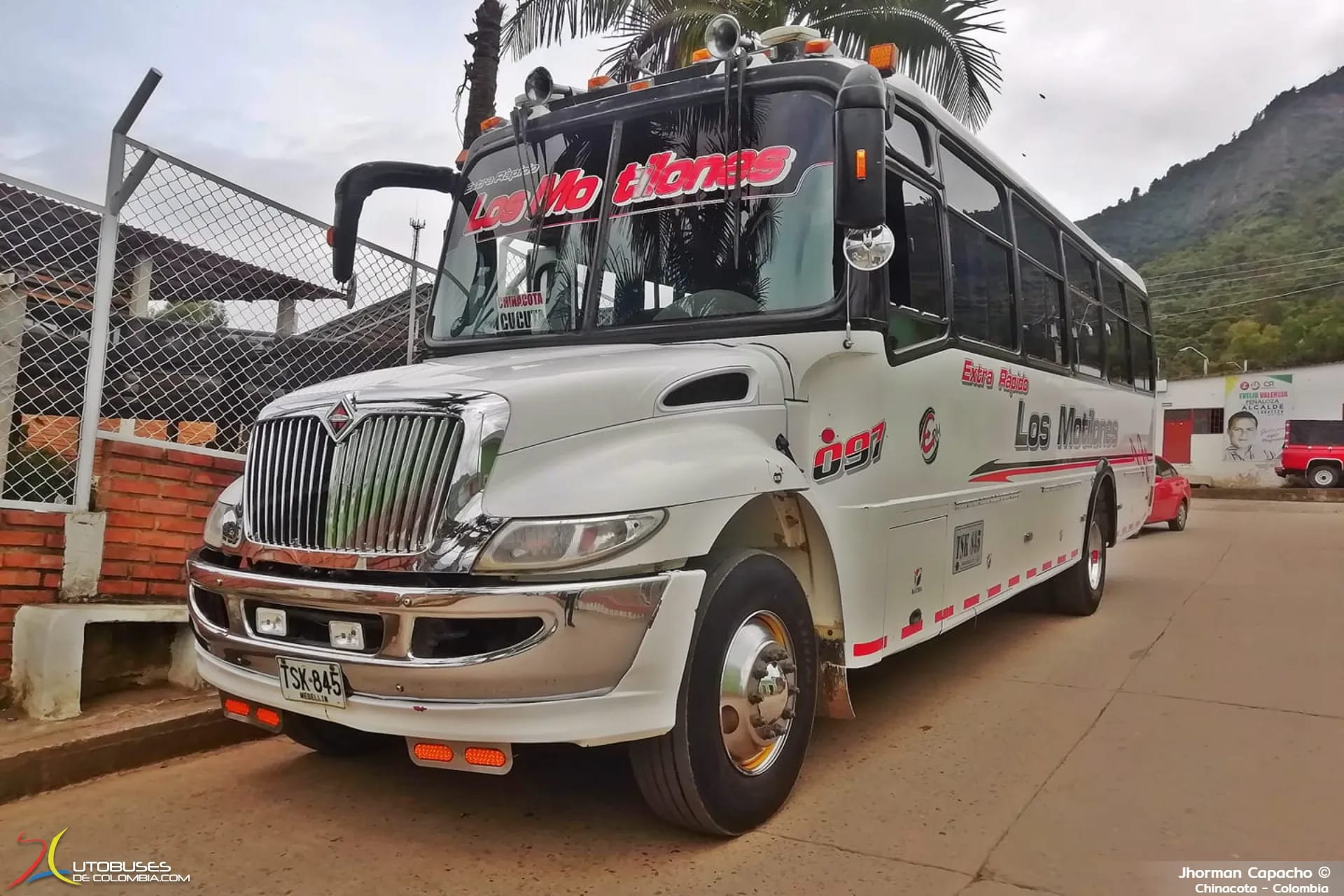 Marcopolo Superpolo Marcopolo Superior Temple Hino FB4JJ