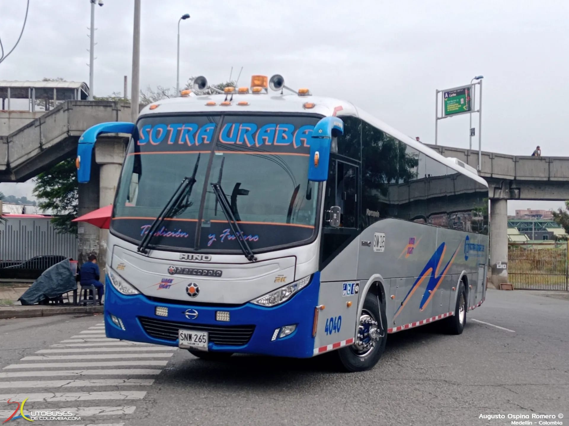 Marcopolo Superpolo Marcopolo Ideale Hino RK