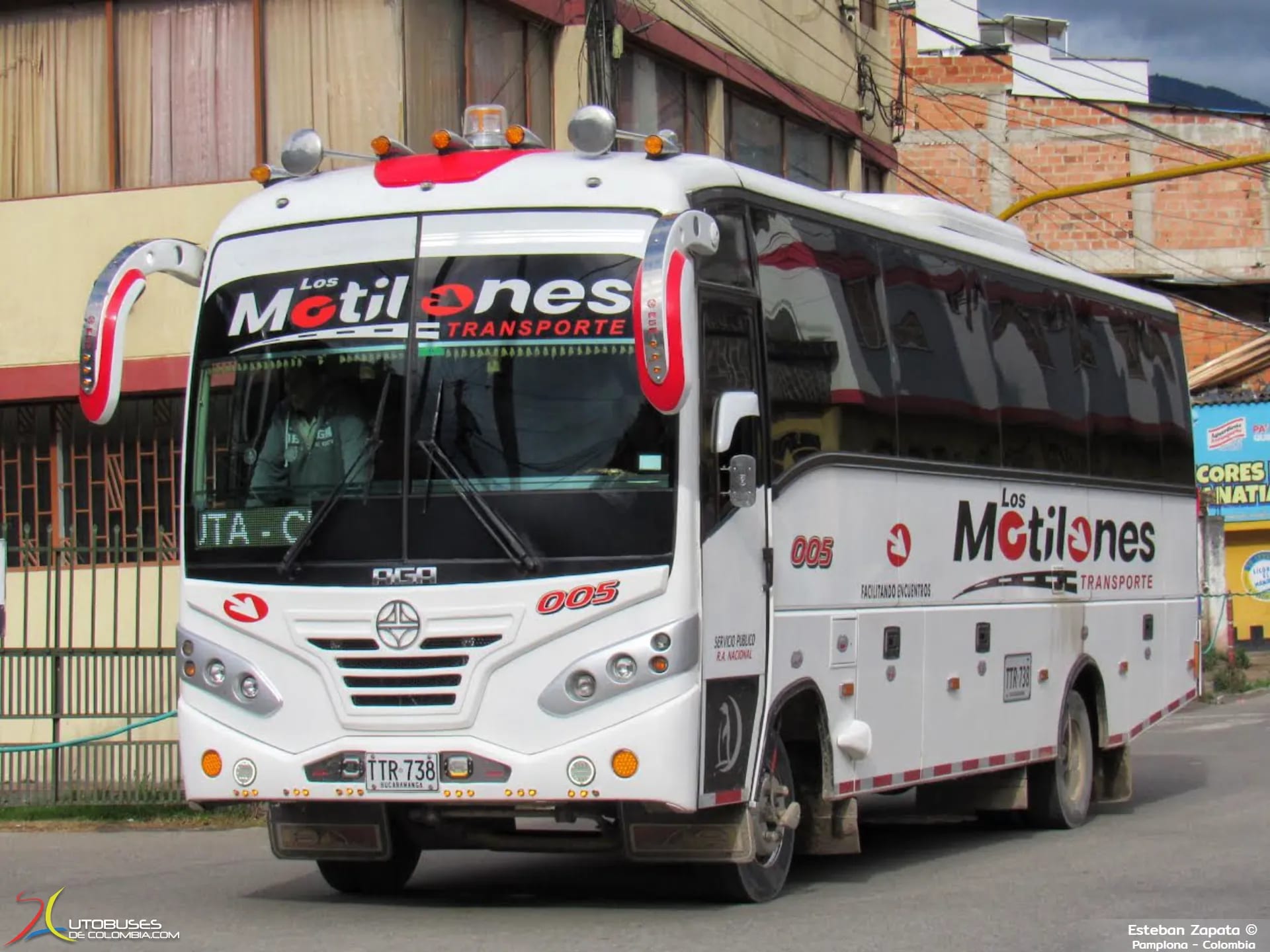 Aga Aga Midibus Chevroler Isuzu FRR