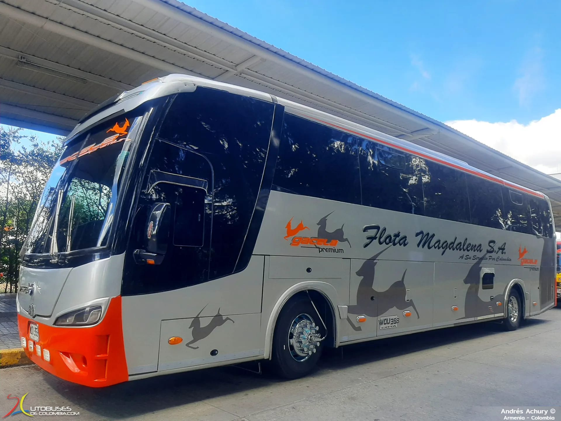 Busscar Busscar Busstar 360 Volvo B380R