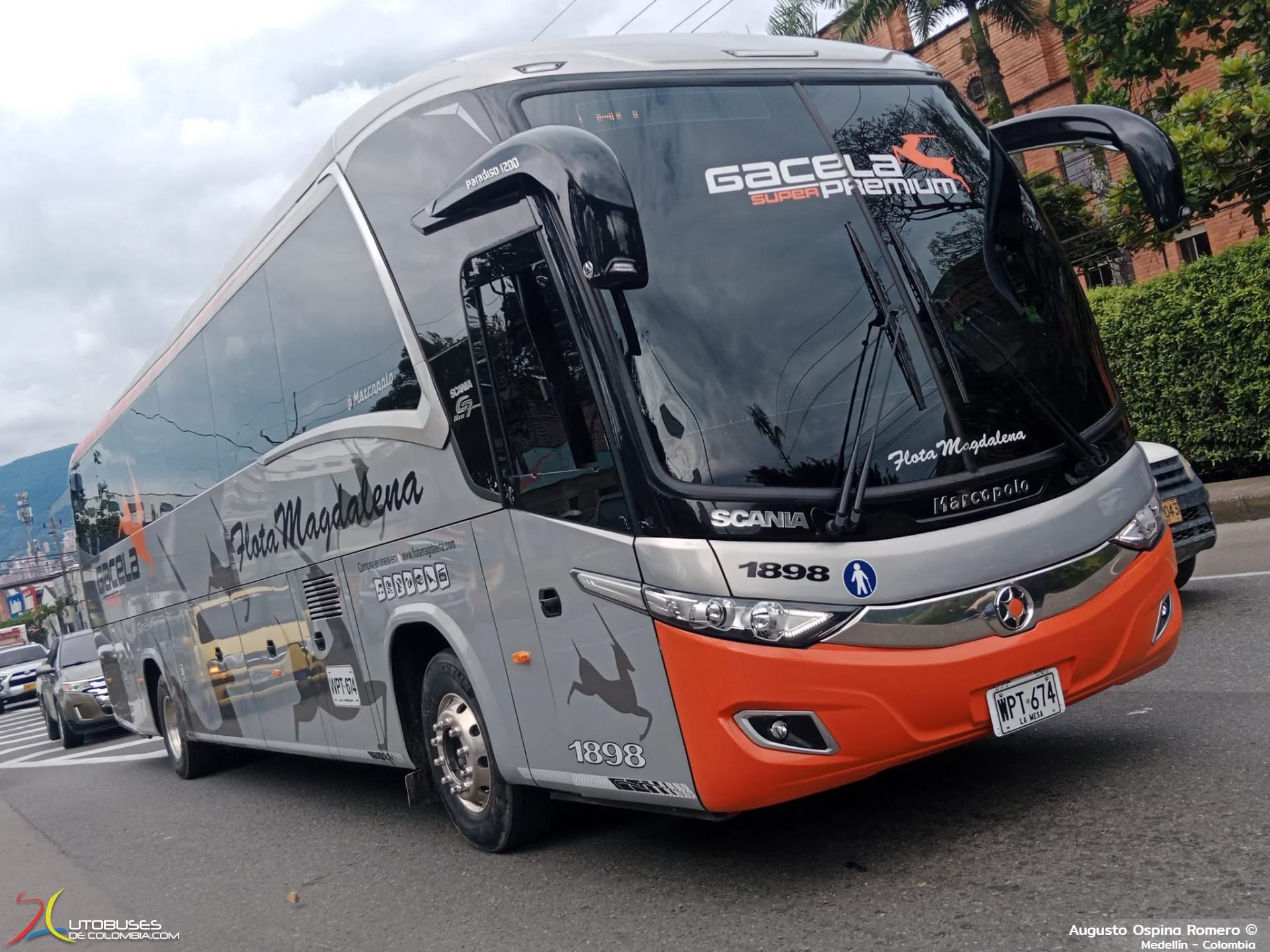 Marcopolo Superpolo Marcopolo Paradiso 1200 New G7 Scania K400