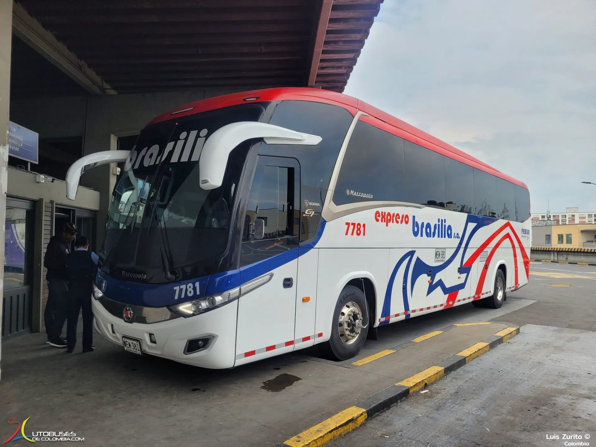 Marcopolo Superpolo Marcopolo Paradiso 1200 New G7 Scania K400