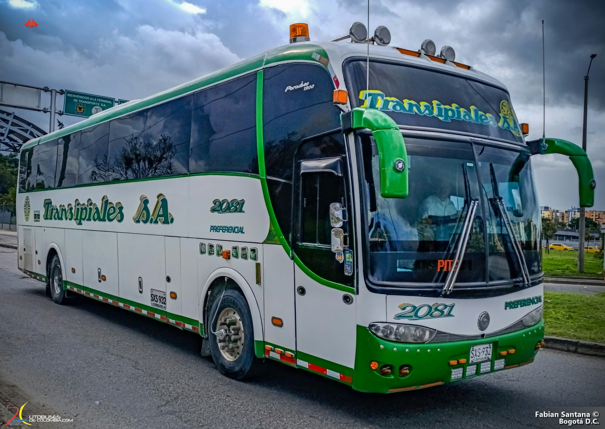 Marcopolo Superpolo Marcopolo Paradiso 1200 G6 Chevrolet Isuzu LV 150