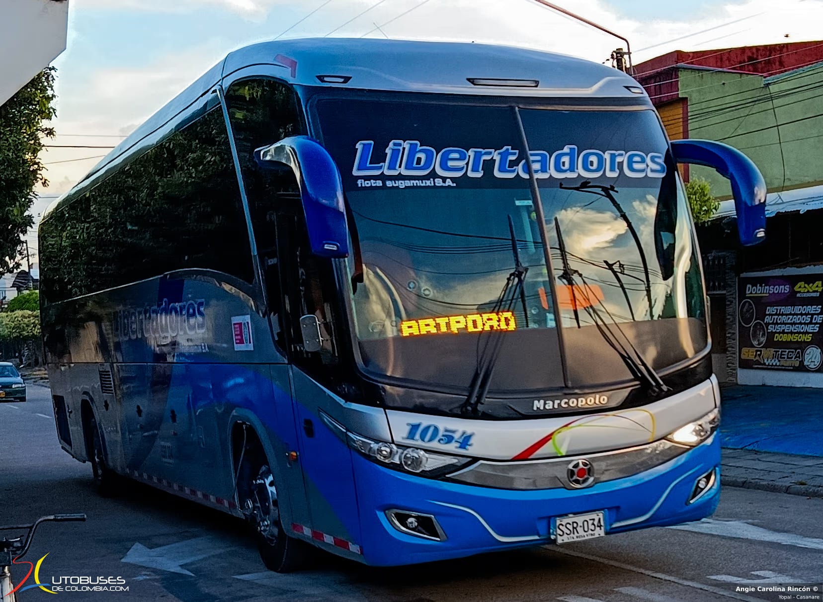 Marcopolo Superpolo Marcopolo Paradiso 1200 New G7 Scania K400