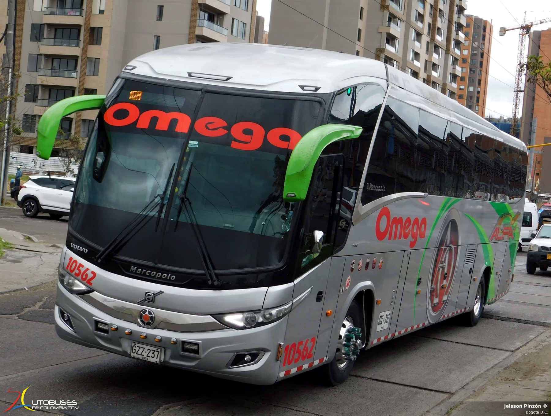 Marcopolo Superpolo Marcopolo Paradiso 1200 G7 Volvo B420R 