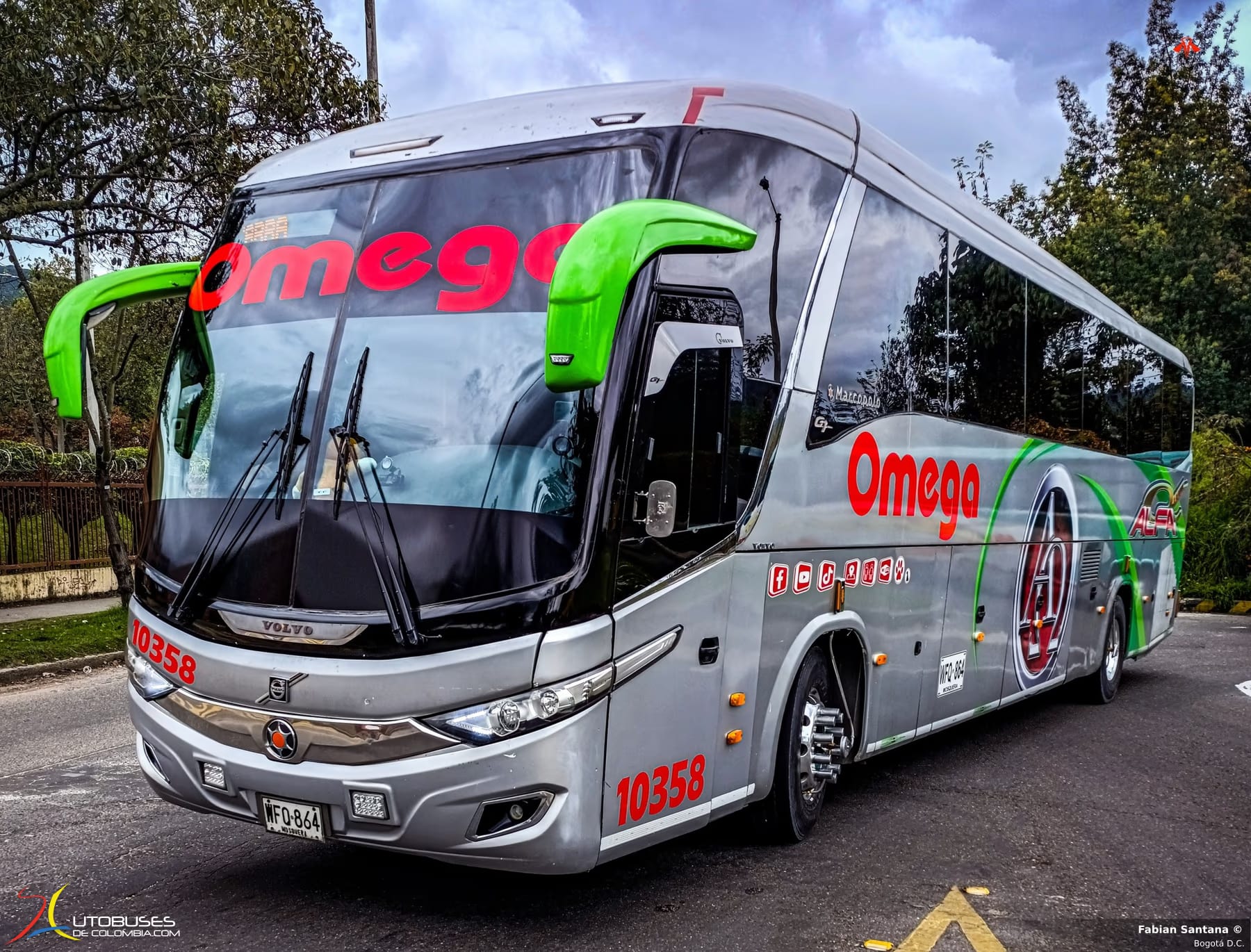 Marcopolo Superpolo Marcopolo Paradiso 1200 G7 Volvo B420R 