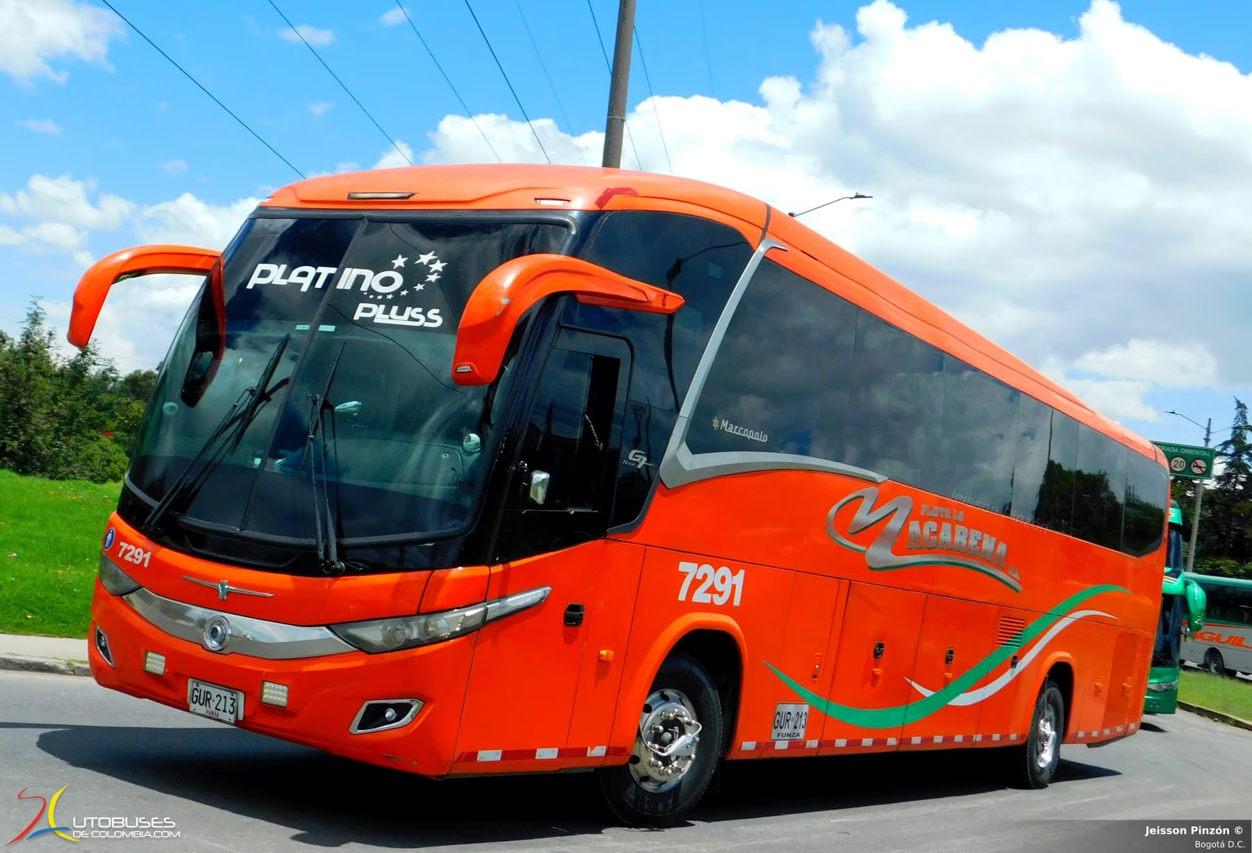Marcopolo Superpolo Marcopolo Paradiso 1200 New G7 Chevrolet Isuzu LV 452