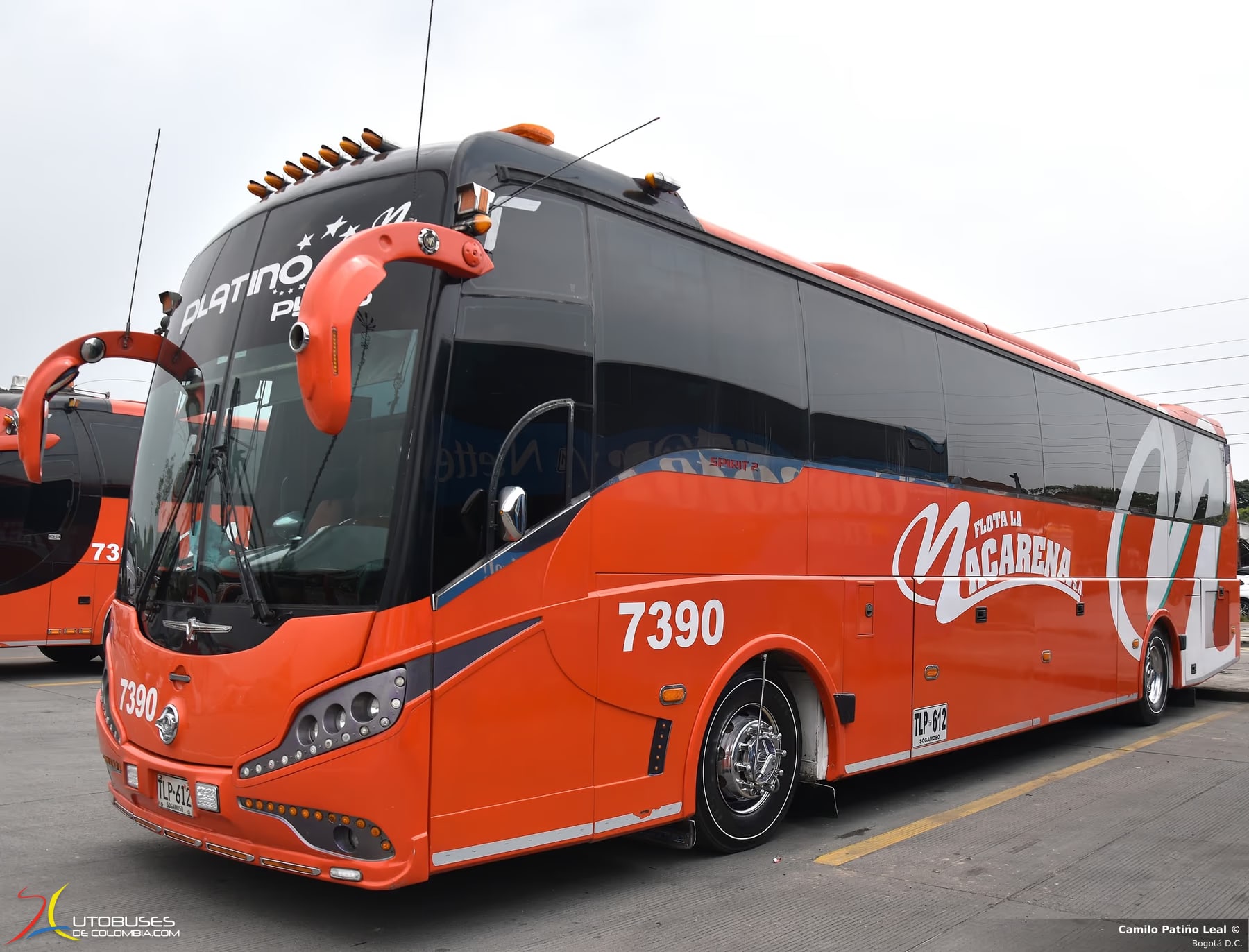 Aga Aga Spirit Mercedes Benz OH 1833