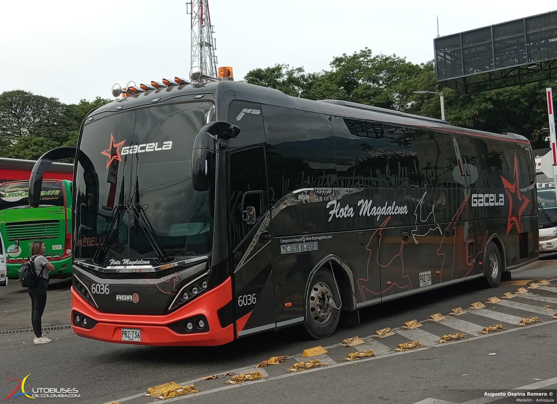 Aga Aga Forever Mercedes Benz O500 RS 1945