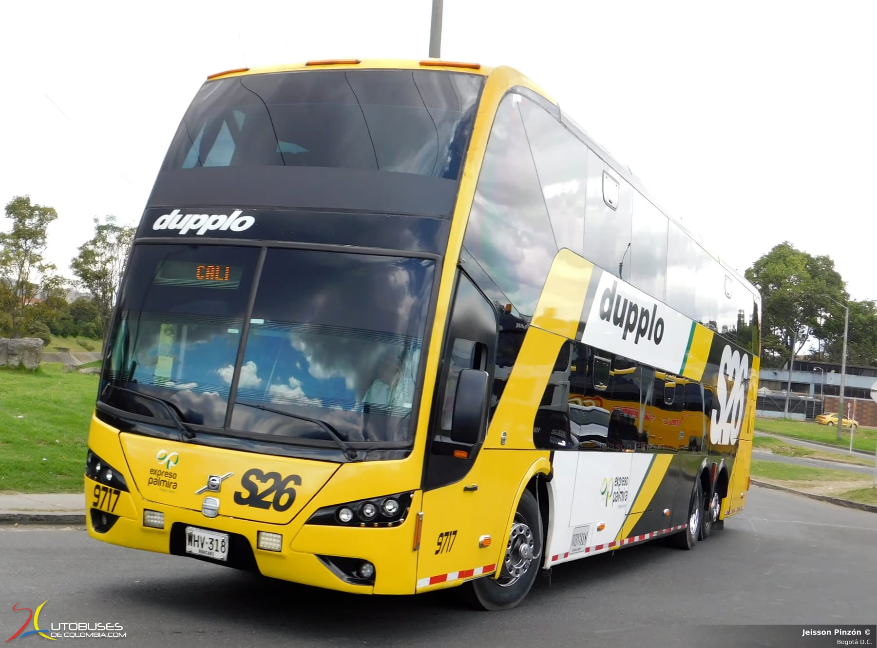 Busscar Busscar Busstar DD Volvo B430R 6x2