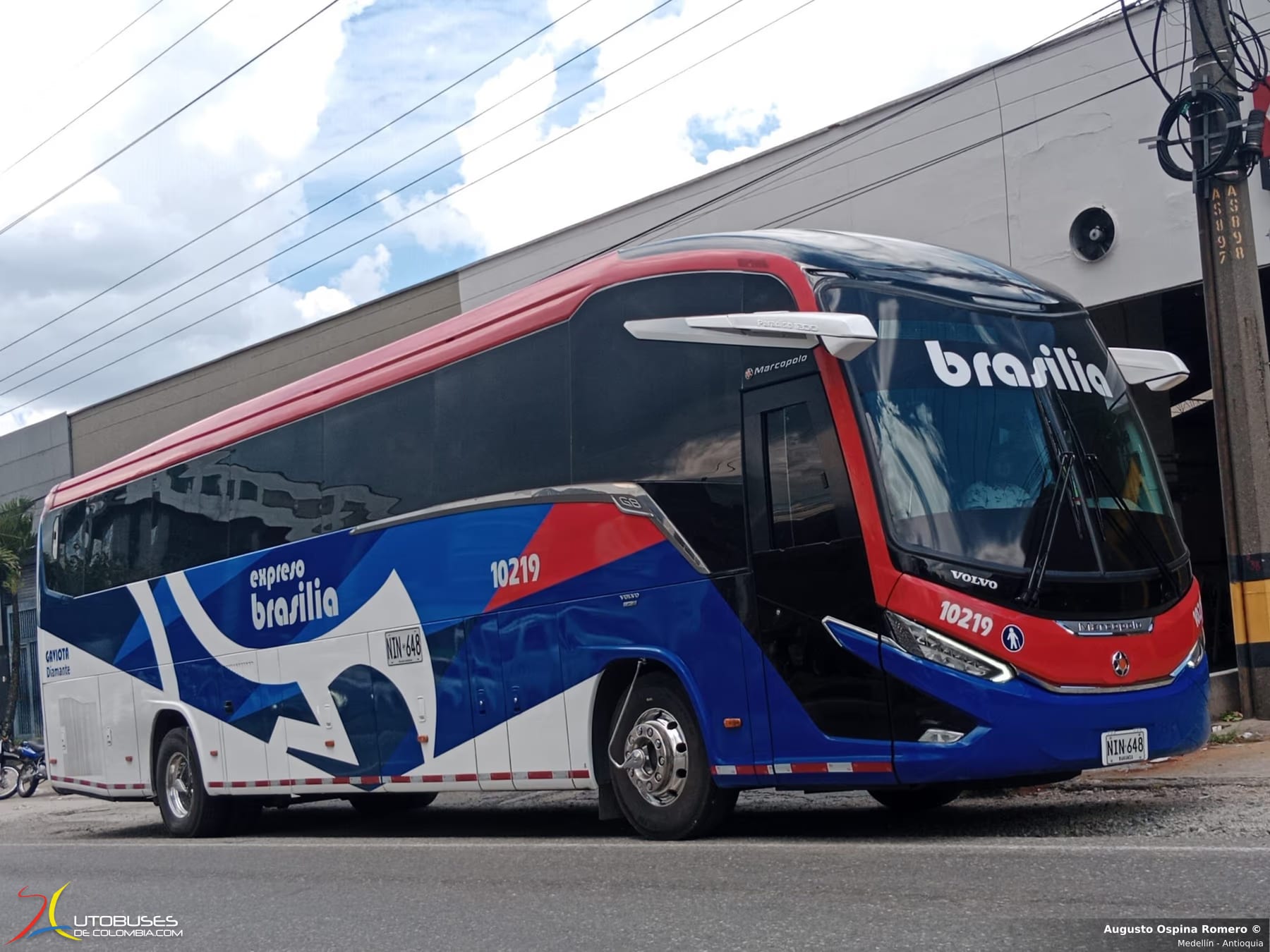 Marcopolo Superpolo Marcopolo Paradiso 1200 G8 Volvo B460R