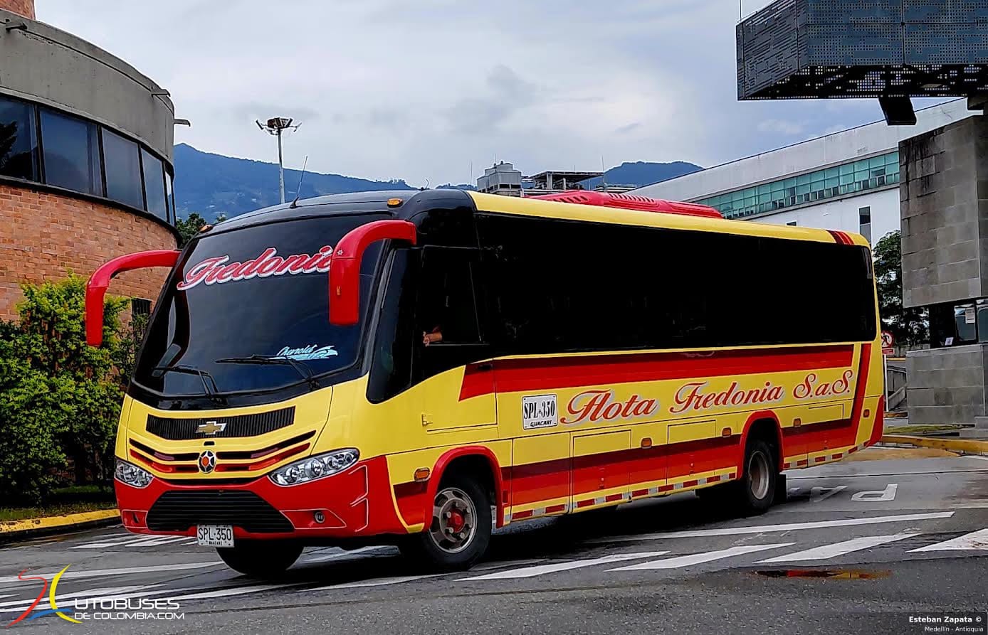 Marcopolo Superpolo Marcopolo Senior Chevrolet Isuzu FRR Forward