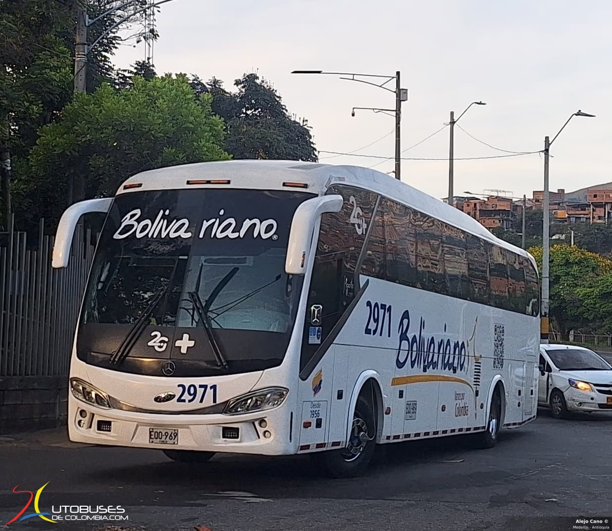 JGB Majestic Mercedes Benz O500RS