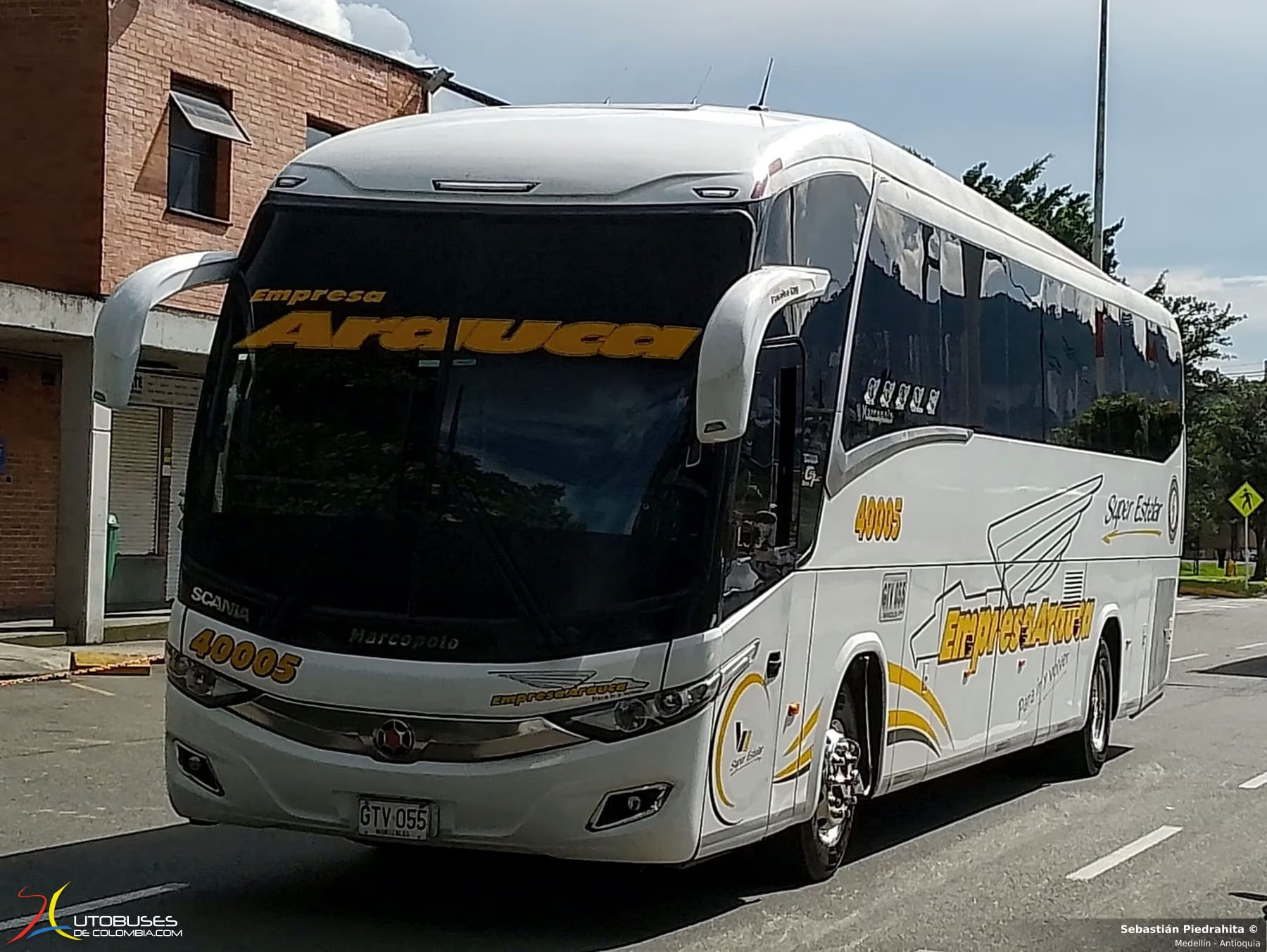 Marcopolo Superpolo Marcopolo Paradiso 1200 New G7 Scania K400