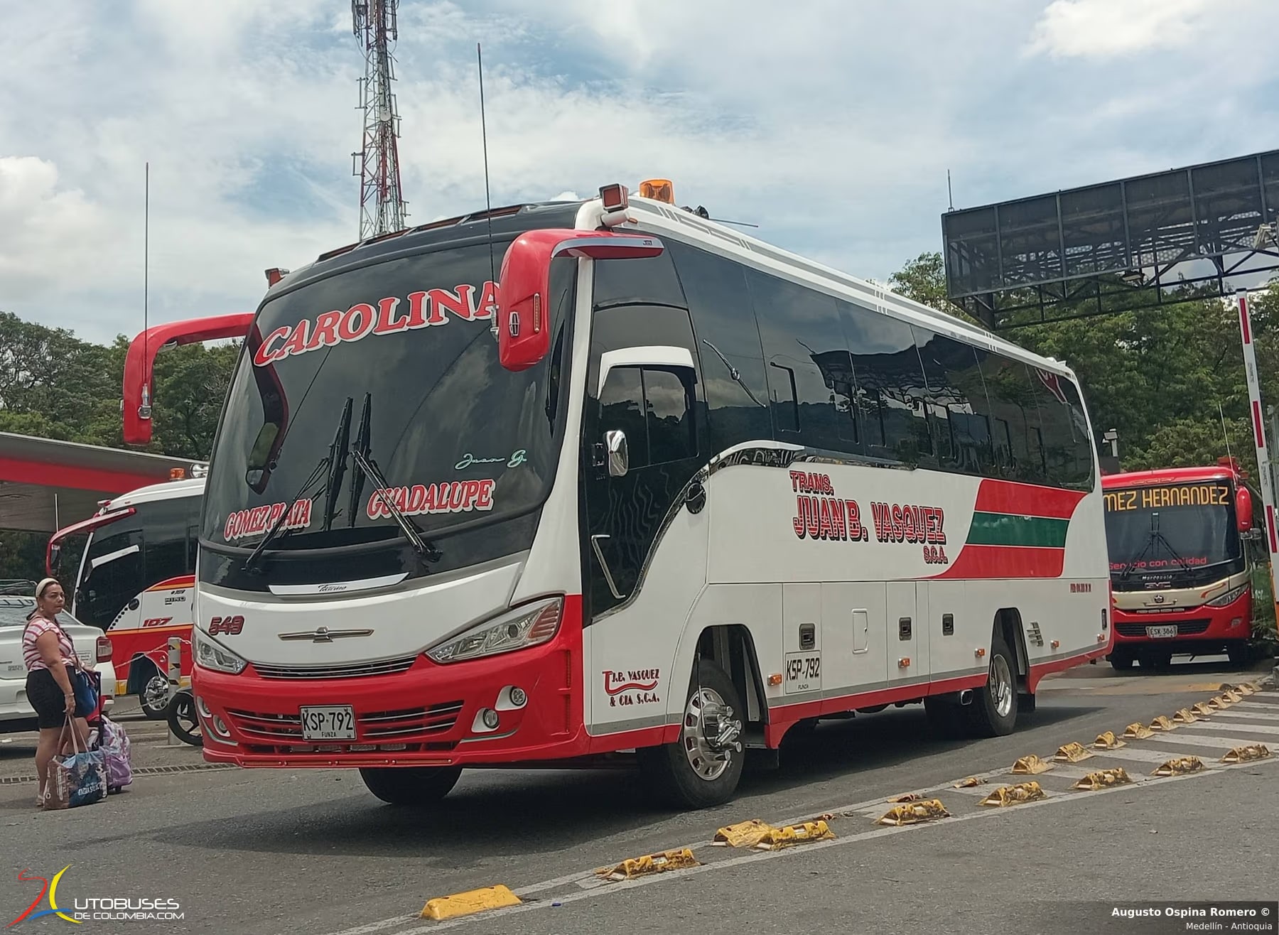 JGB JGB Fascino Chevrolet Isuzu NQR Reward
