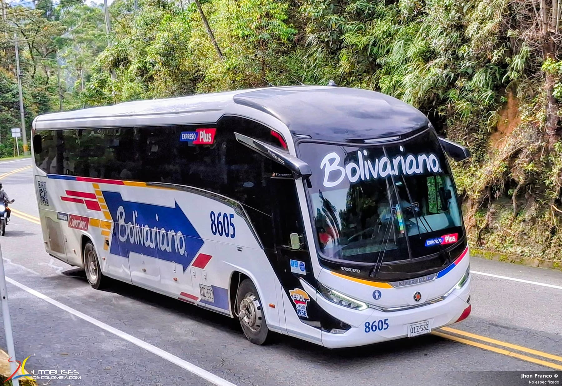 Marcopolo Superpolo Marcopolo Paradiso 1200 G8 Volvo B460R