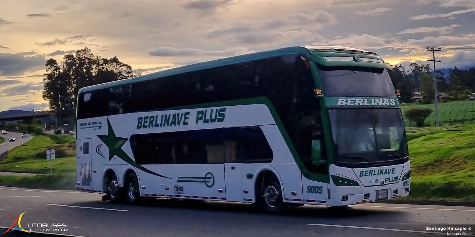 Busscar Busstar DD Volvo B420R
