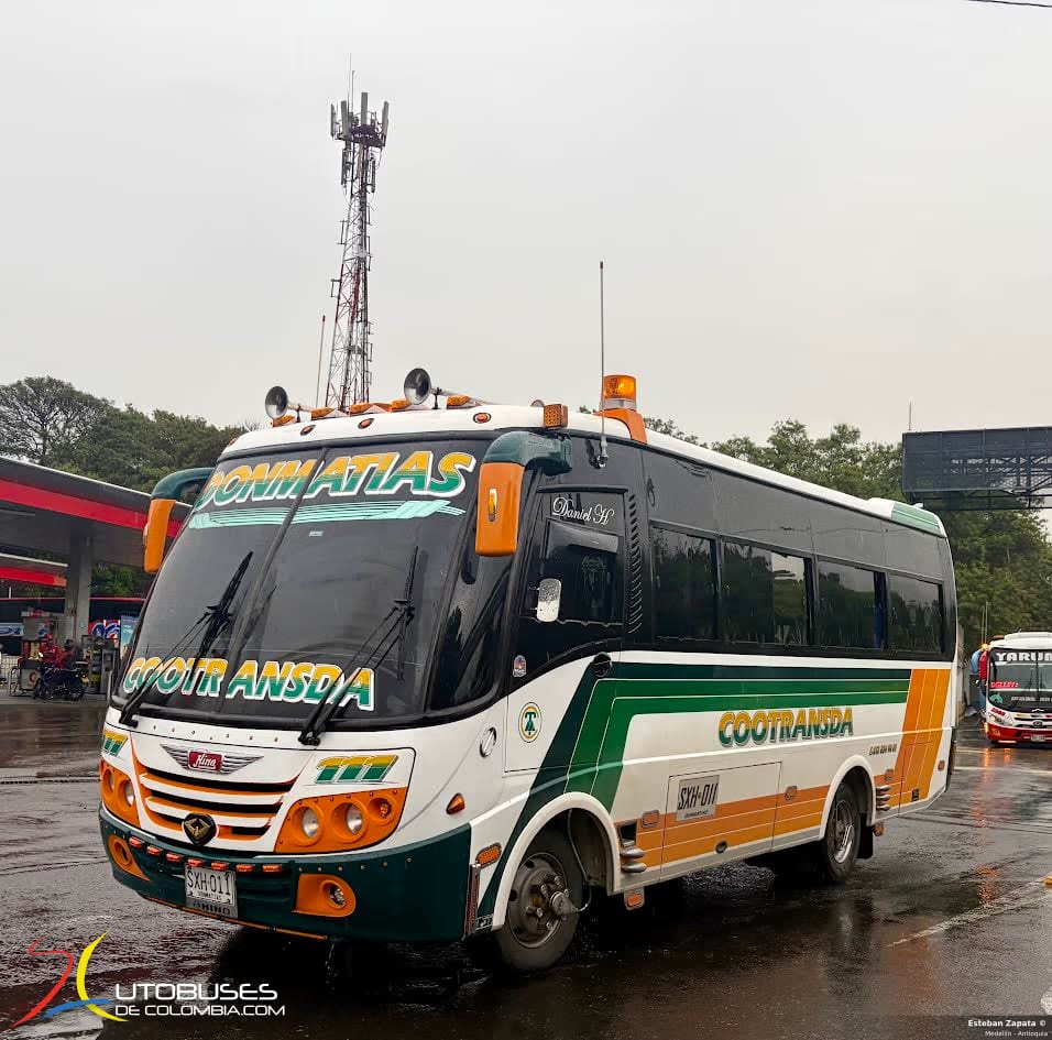 Autobuses ICC Onix Hino FCJ4