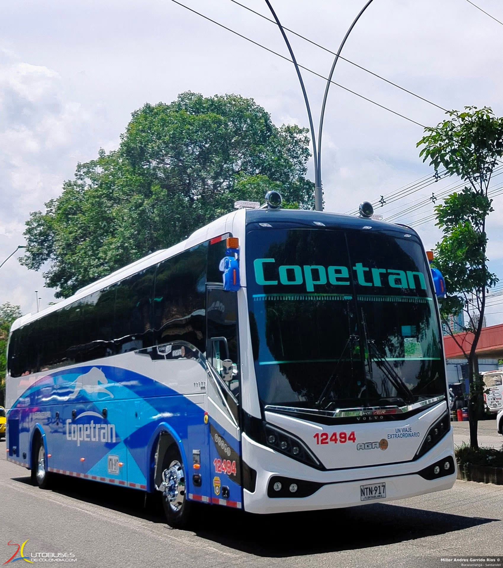 Aga Forever Volvo B460R