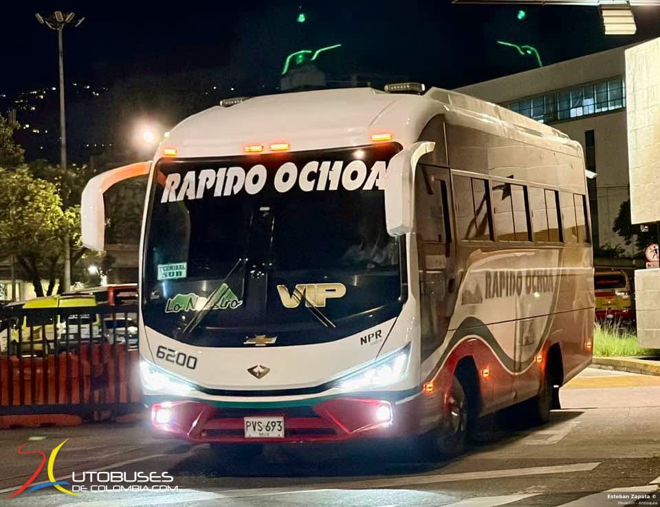 Autobuses ICC Legacy Chevrolet Isuzu NPR