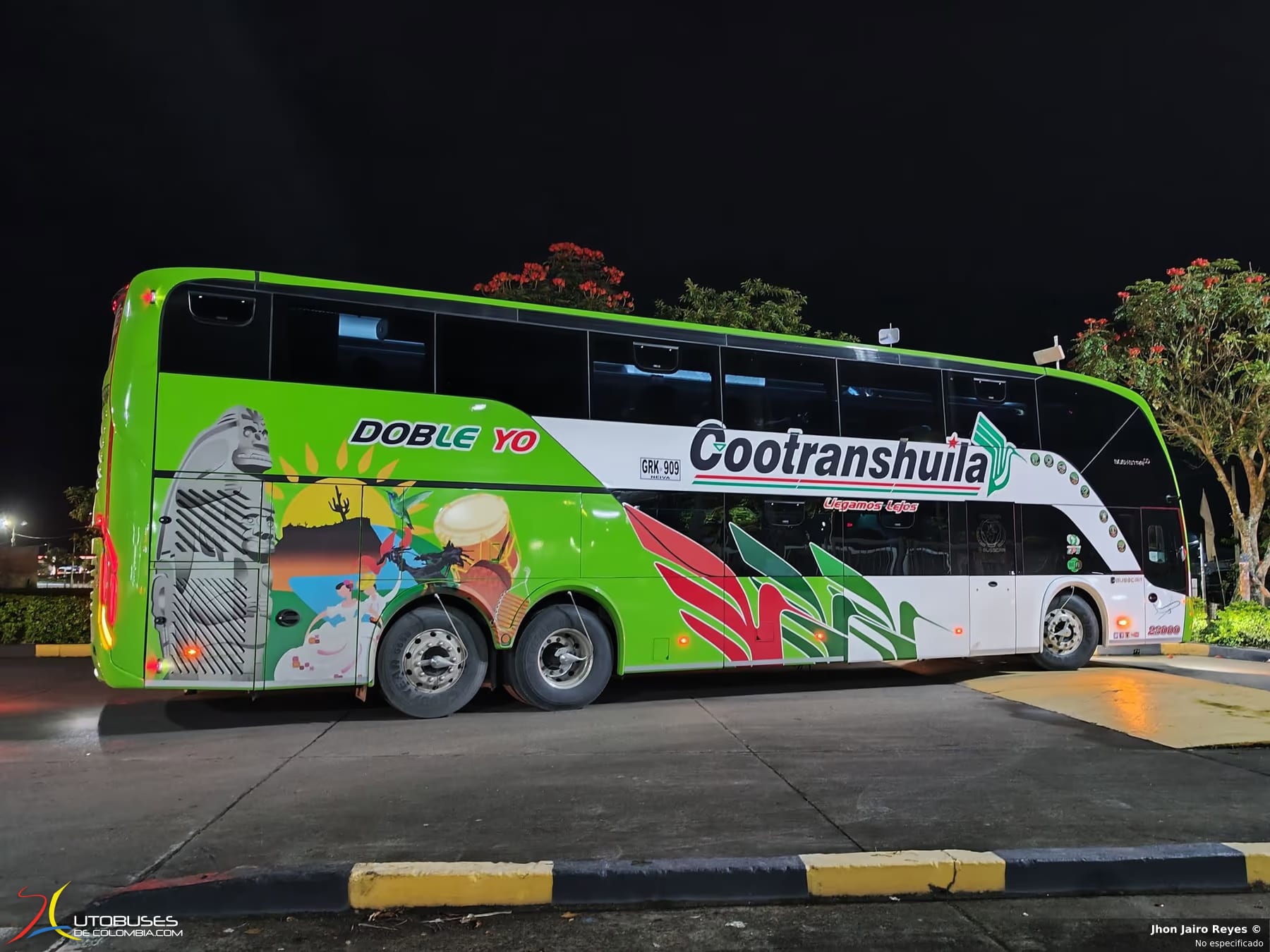 Busscar Busstar DD S2 Scania K450