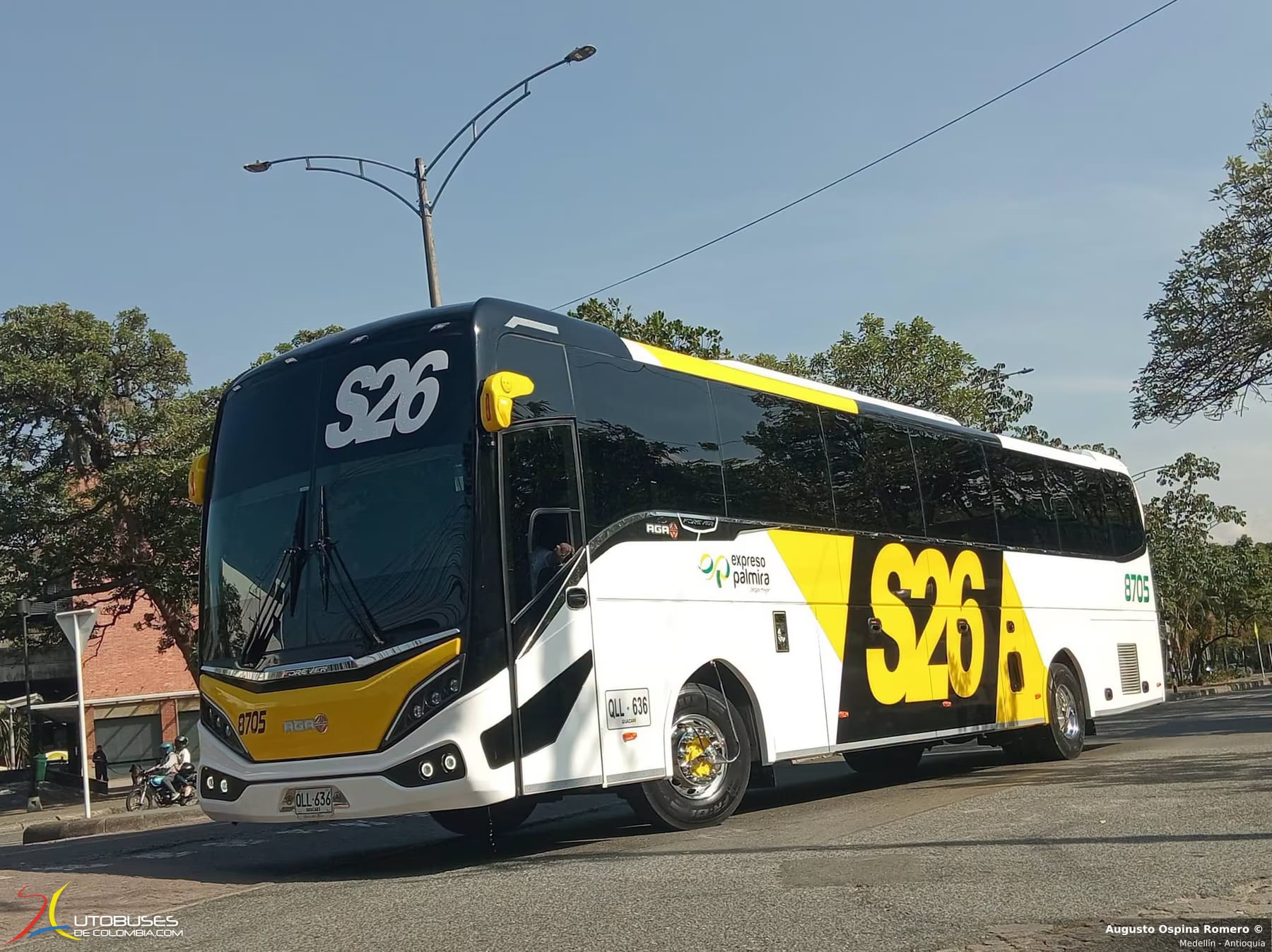 Aga Forever Mercedes Benz O500 RS 1945
