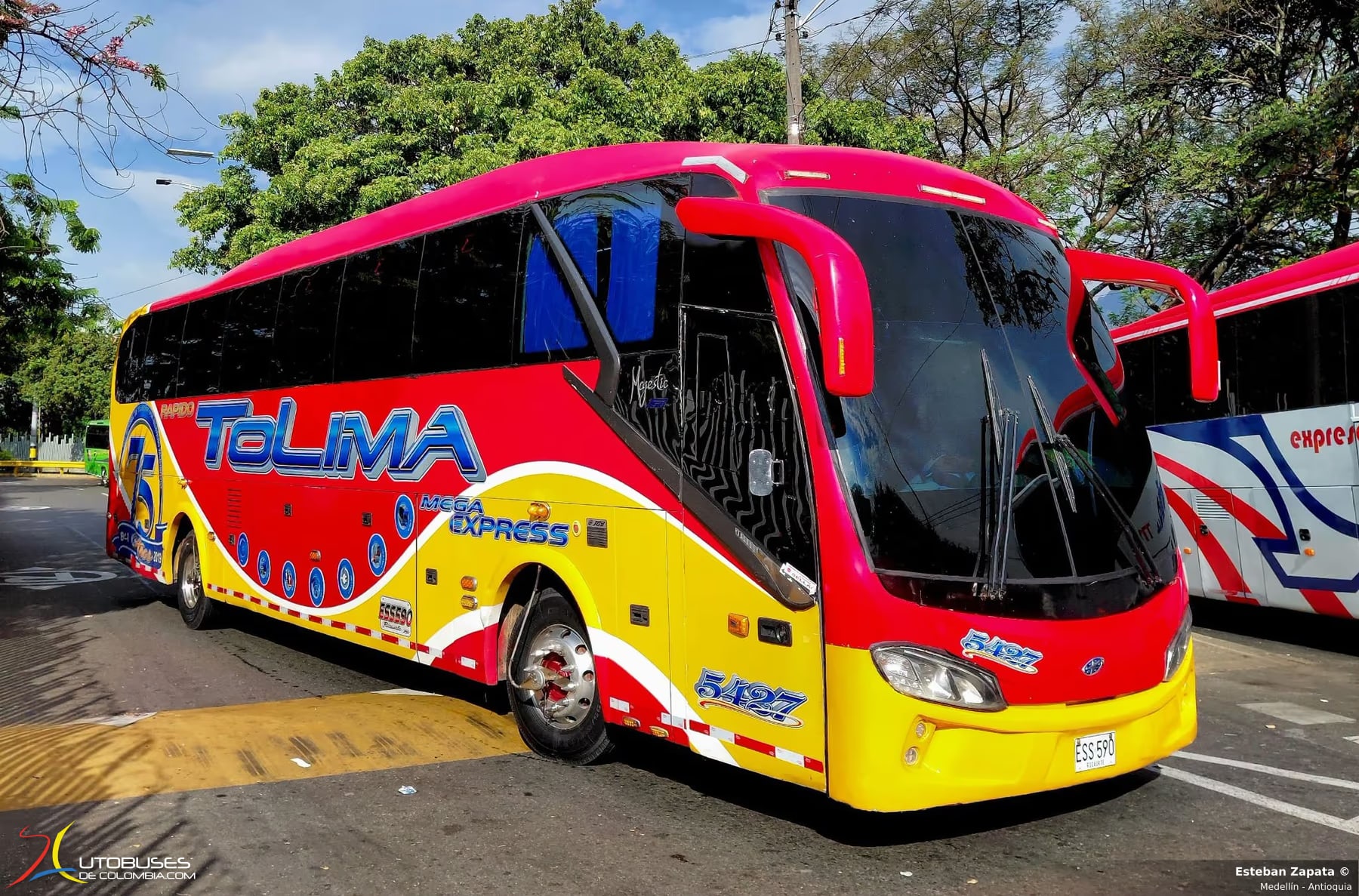JGB Majestic Scania K400