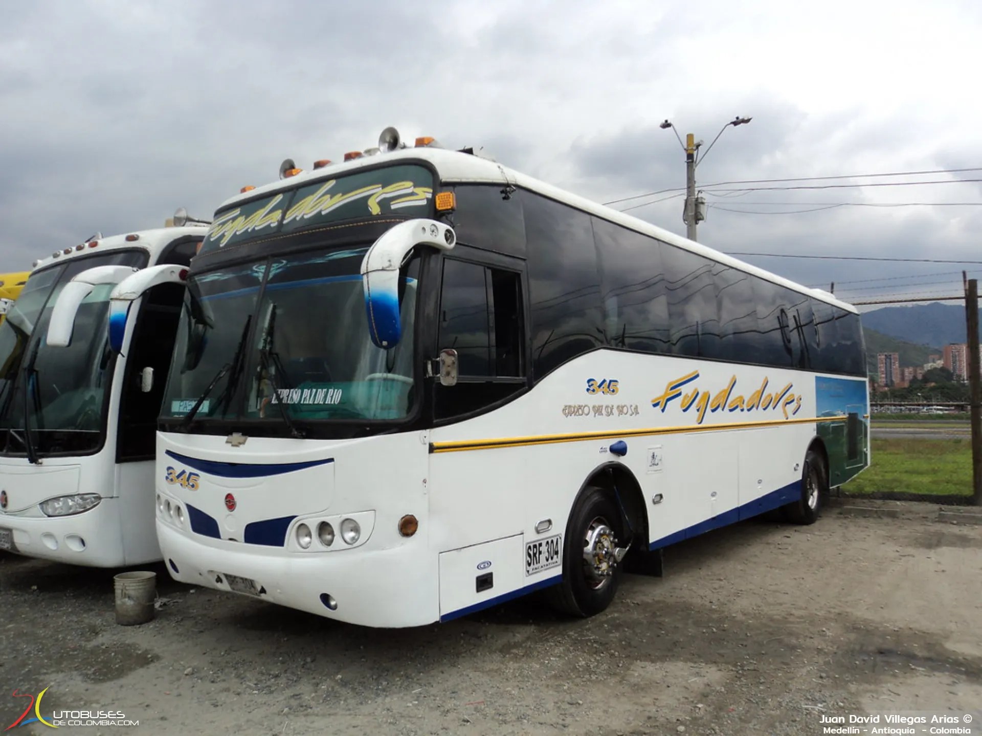 Indubo Galata Chevrolet Isuzu LV 150 de Expreso Paz de Rio S.A.