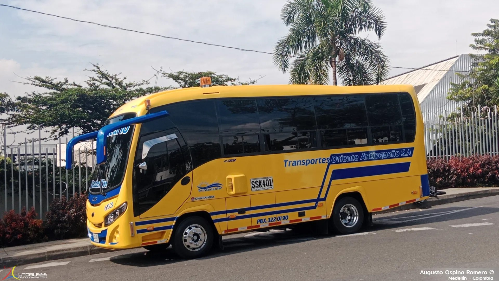 JGB Dynamic Chevrolet Izusu NPR de Transportes Gacheta
