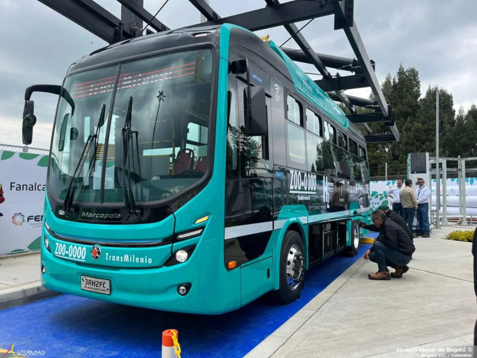 Marcopolo Attivi 3RH2FC (H2) de Trans Turismo Rueda Por El Mundo S.A.S