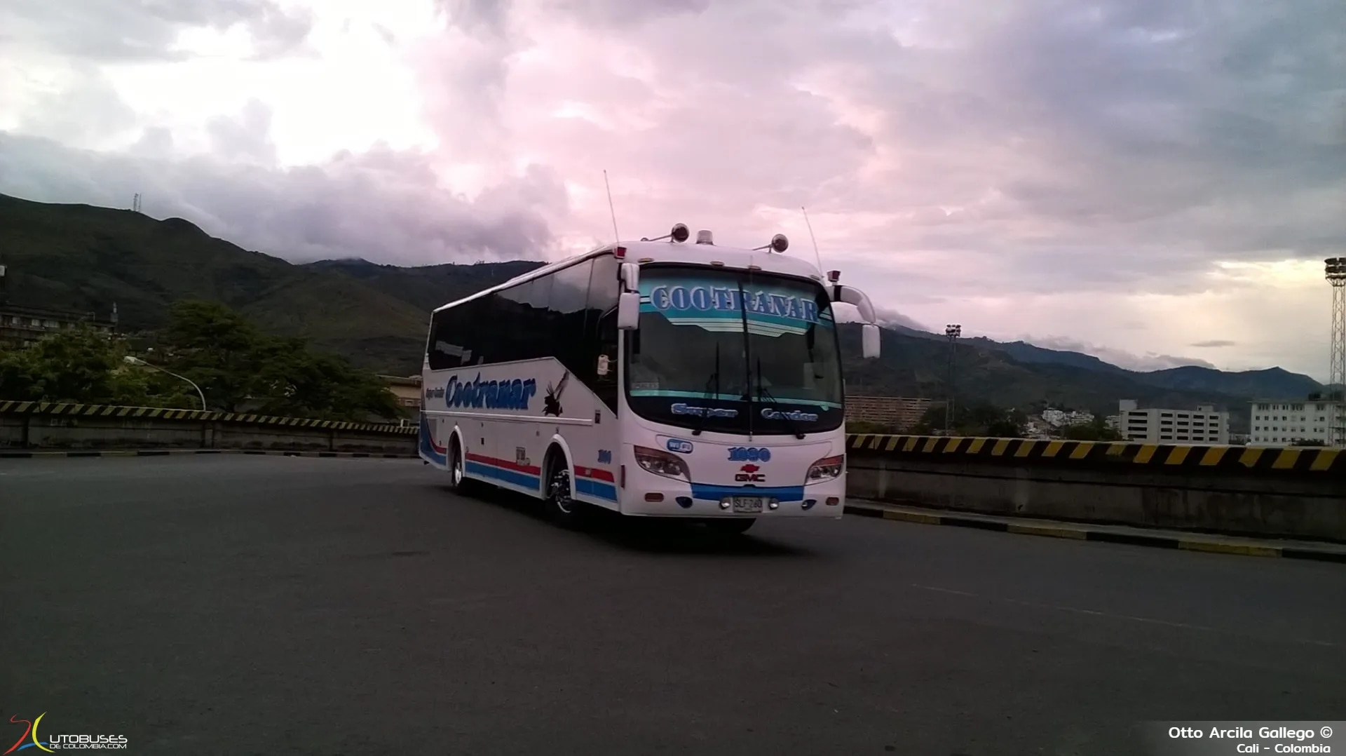 Invicar Osiris Chevrolet Isuzu LV 150 de Cotranar