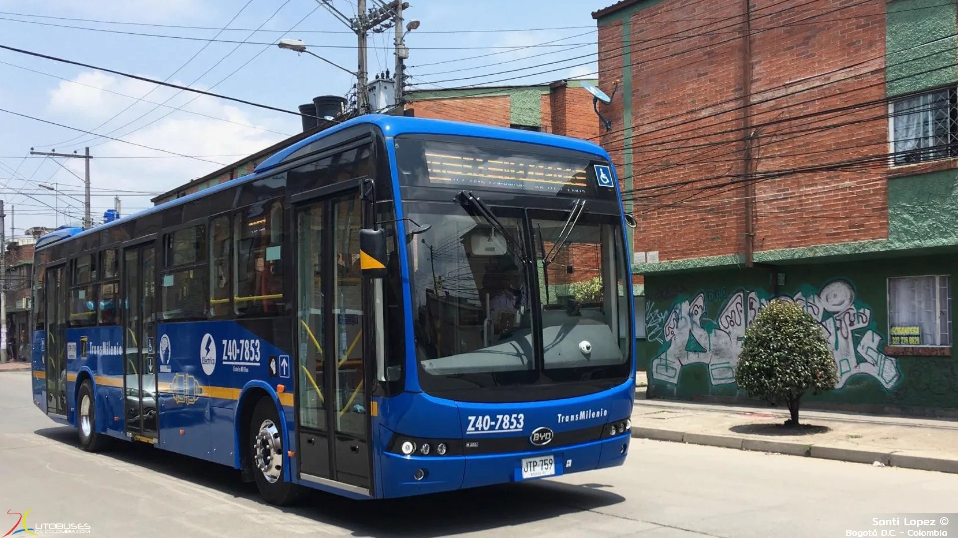 BYD B13S01 de Este es mi Bus S.A.S.