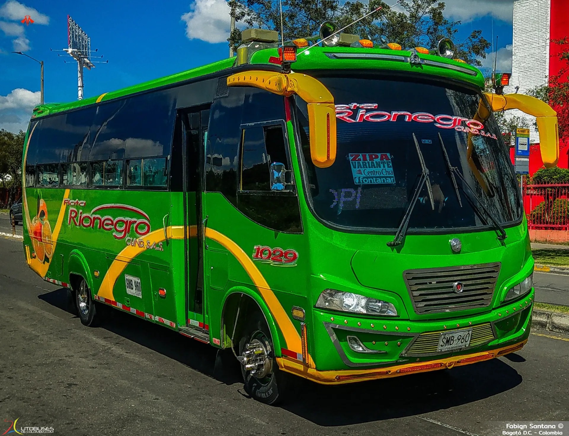 JGB Ibiza Hino FC4J de Flota Rionegro S.A
