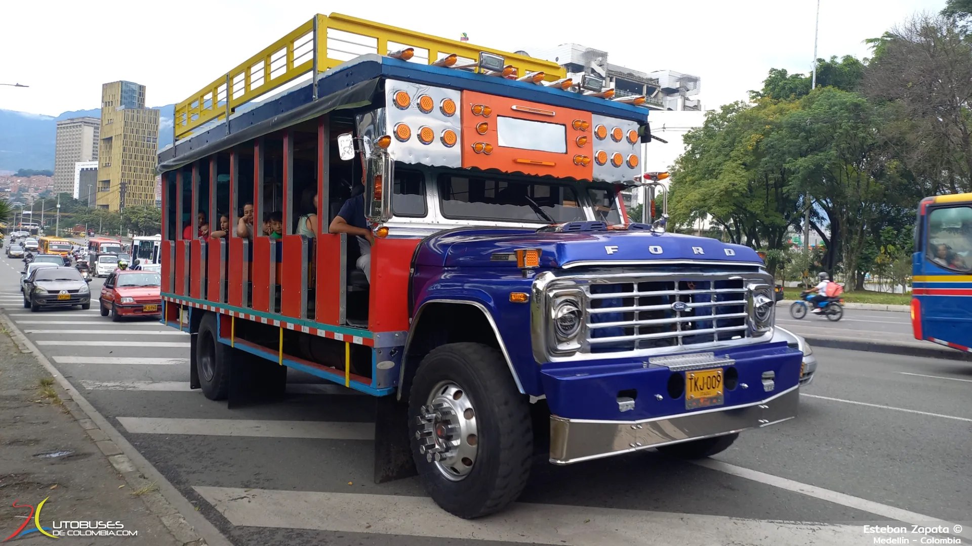 Ford 600 de Las Chivas Rumberas Medellín
