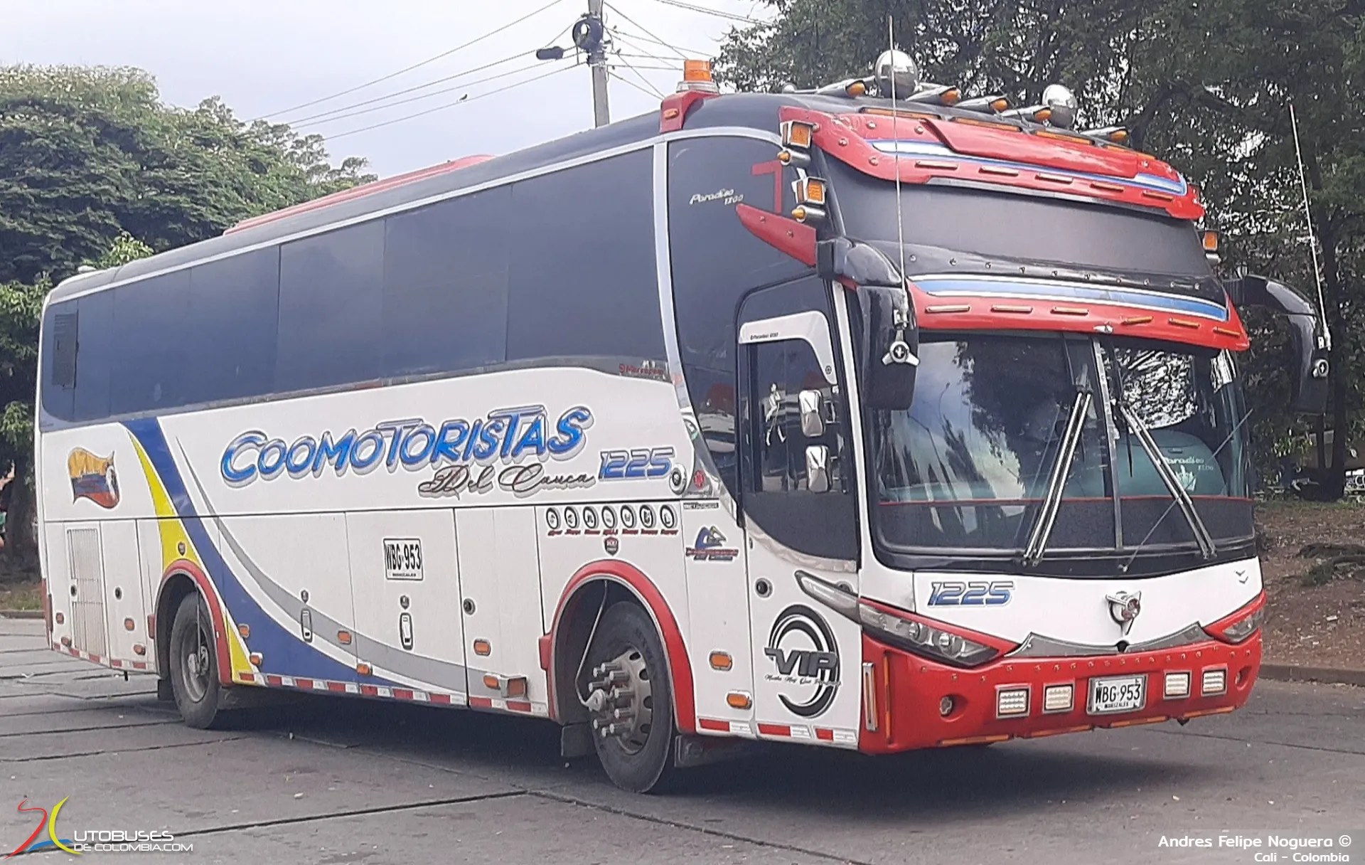 Marcopolo Paradiso 1200 G6 Chevrolet Isuzu LV 150 de Coomotoristas del Cauca