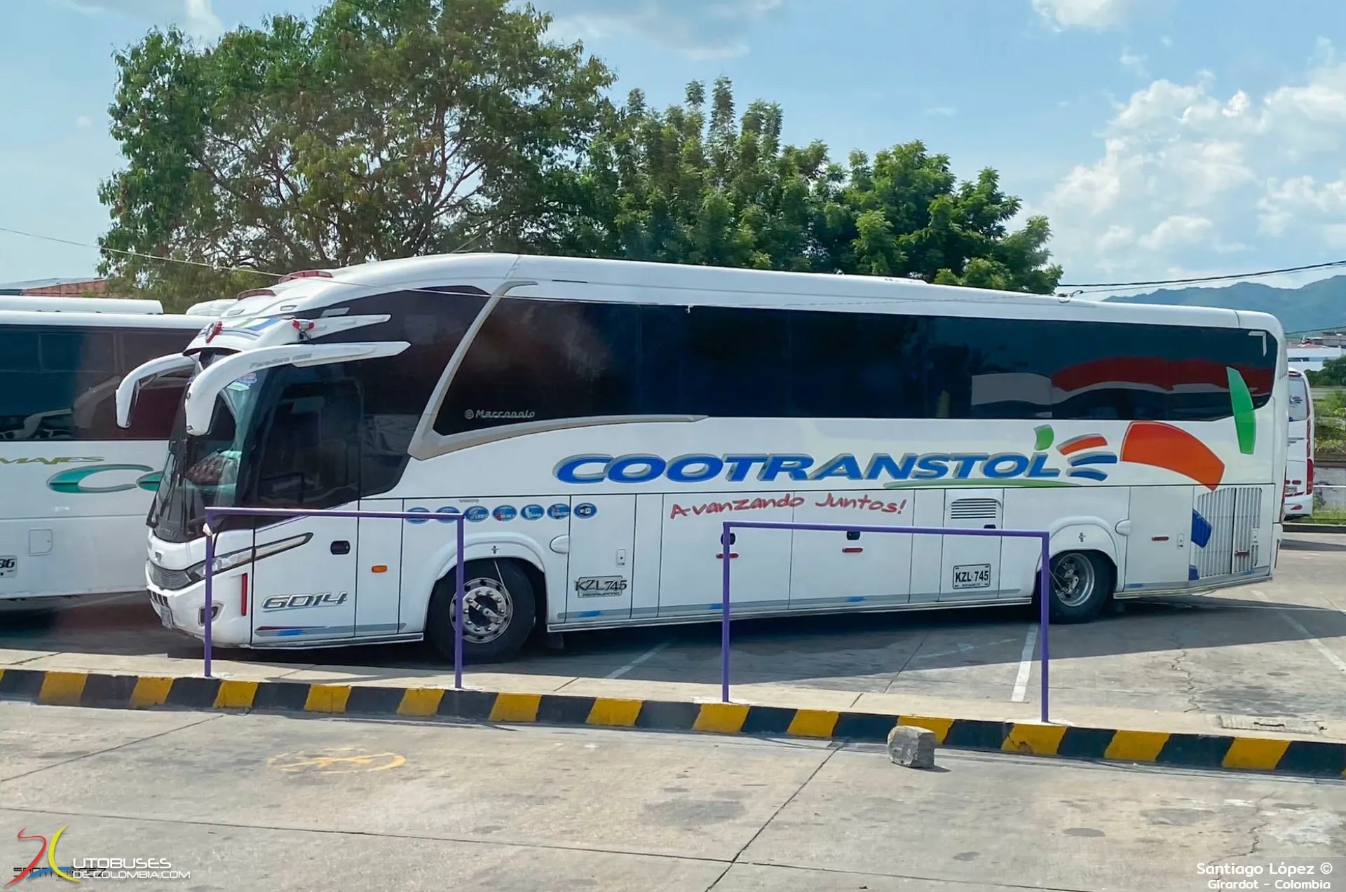 Marcopolo Paradiso 1200 New G7 Volvo B460R de Cootranstol